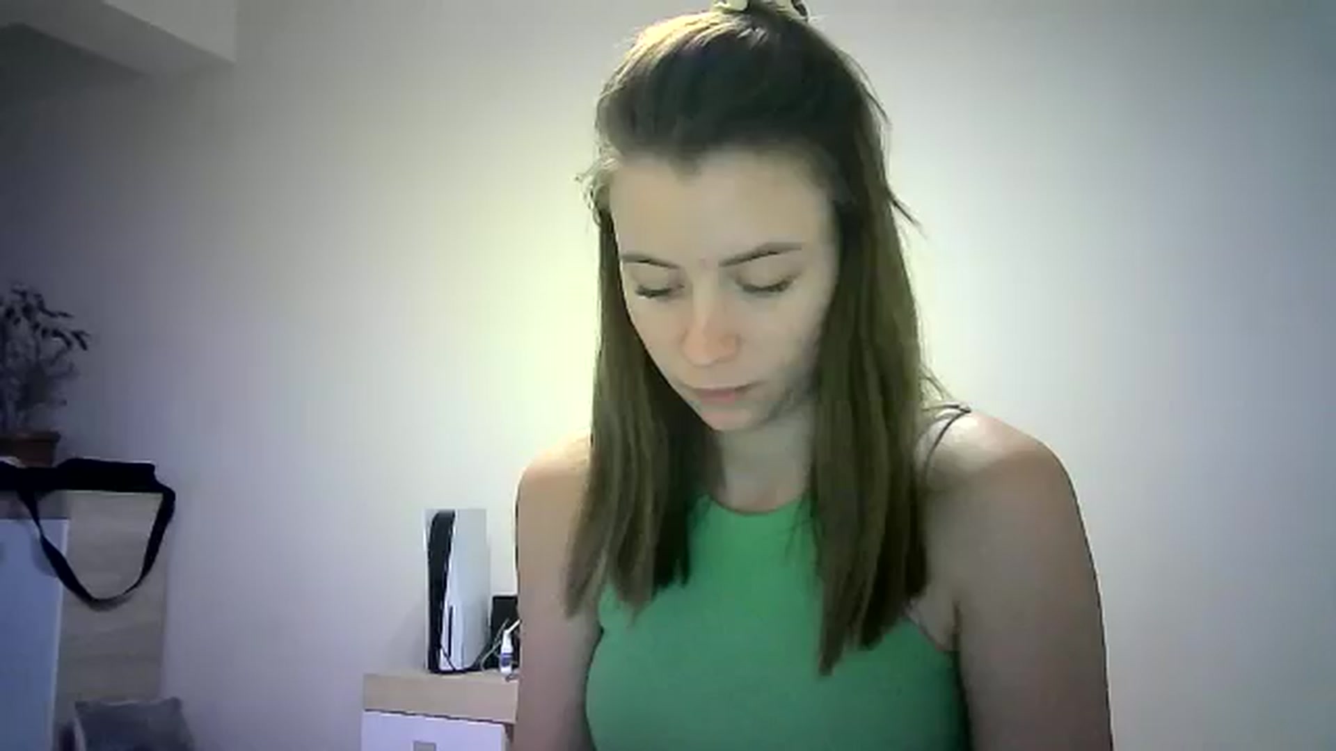 Gallery image thumbnail from Sulfate0's myfreecams stream on, 06/14/2024, 15:01 image 12 of 20