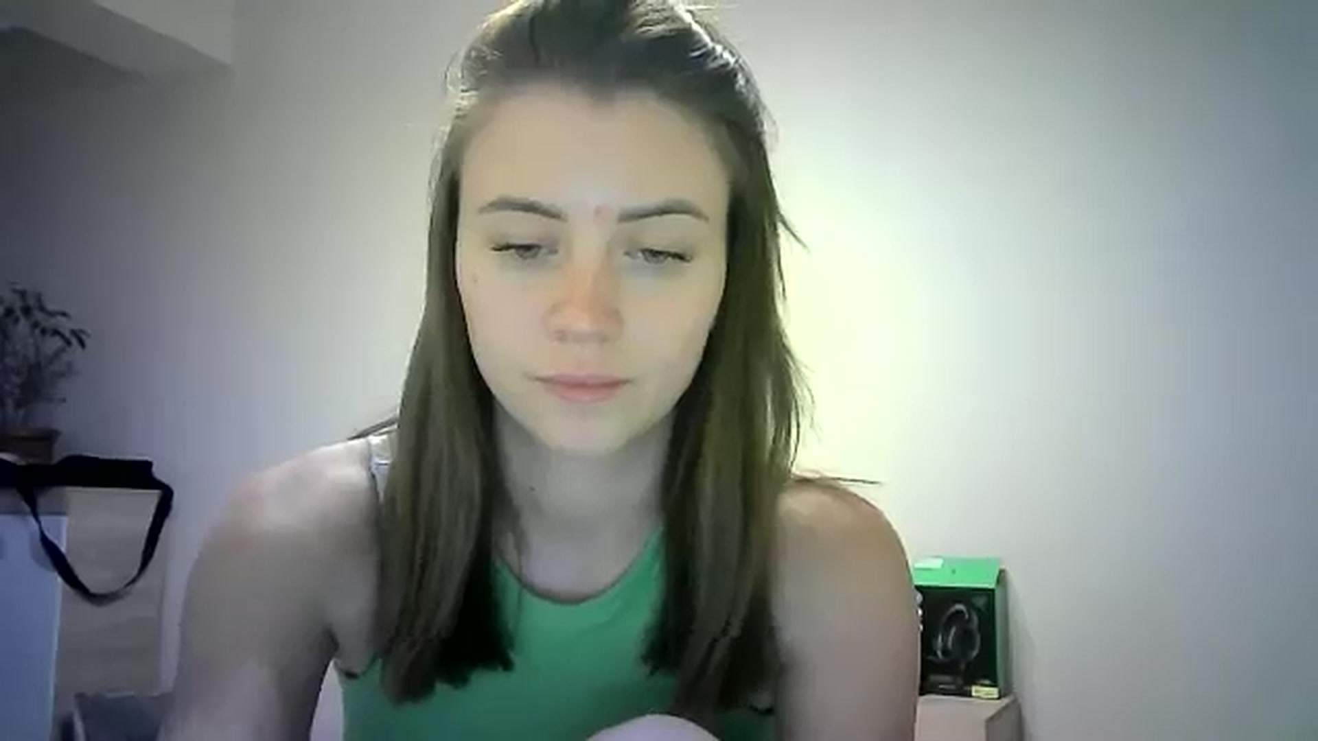 Gallery image thumbnail from Sulfate0's myfreecams stream on, 06/14/2024, 15:01 image 5 of 20