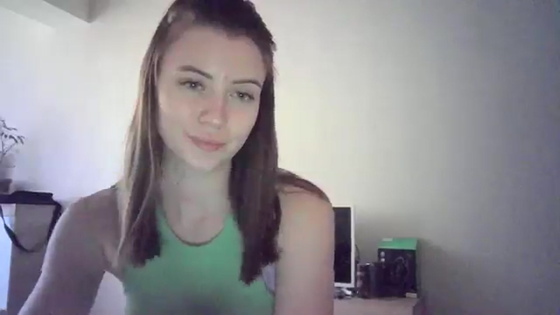 Gallery image thumbnail from Sulfate0's myfreecams stream on, 06/14/2024, 15:26 image 8 of 20