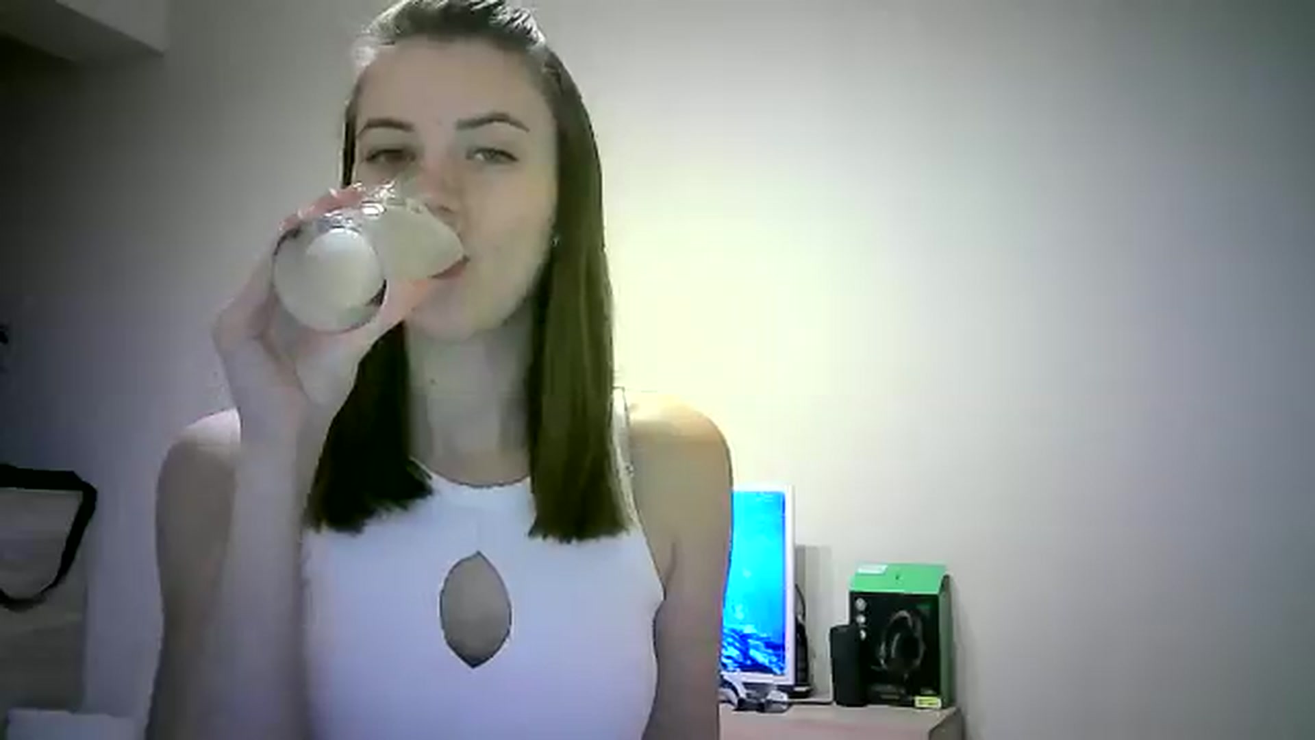Gallery image thumbnail from Sulfate0's myfreecams stream on, 06/15/2024, 08:41 image 5 of 20