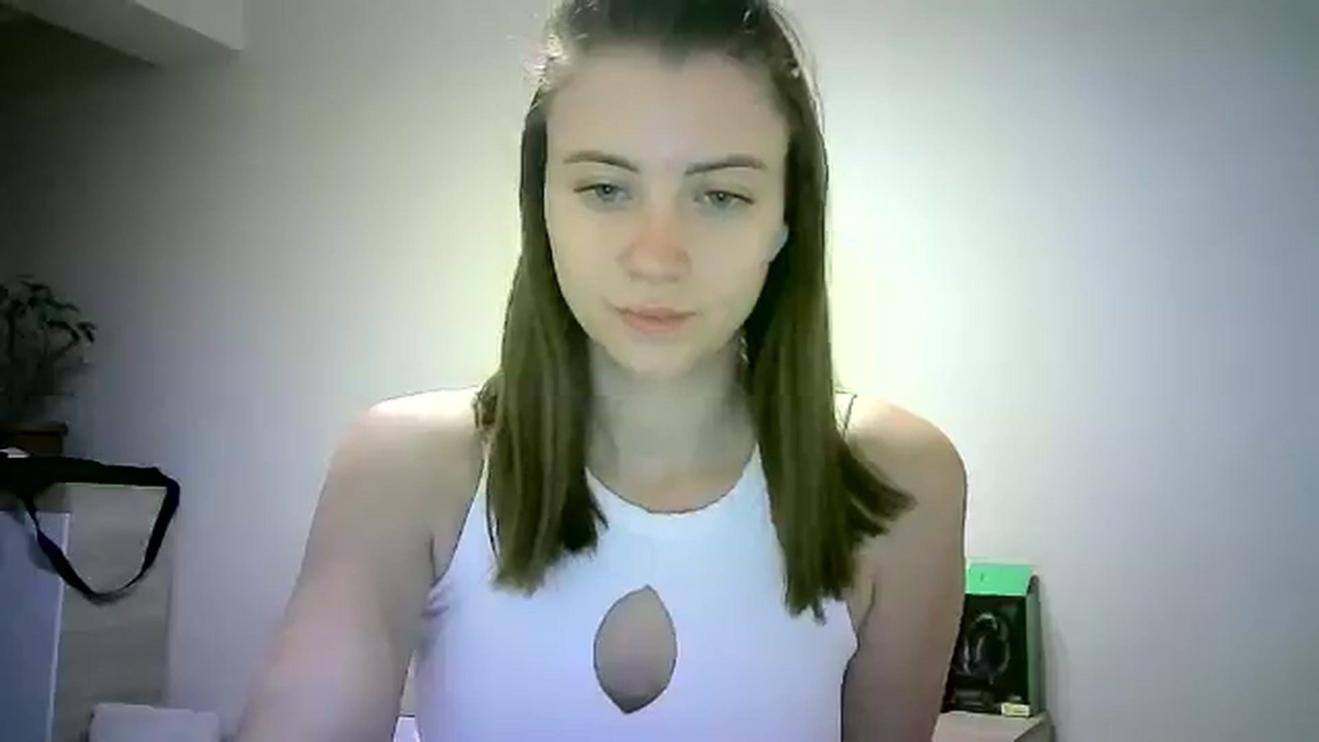 Gallery image thumbnail from Sulfate0's myfreecams stream on, 06/15/2024, 08:41 image 2 of 20