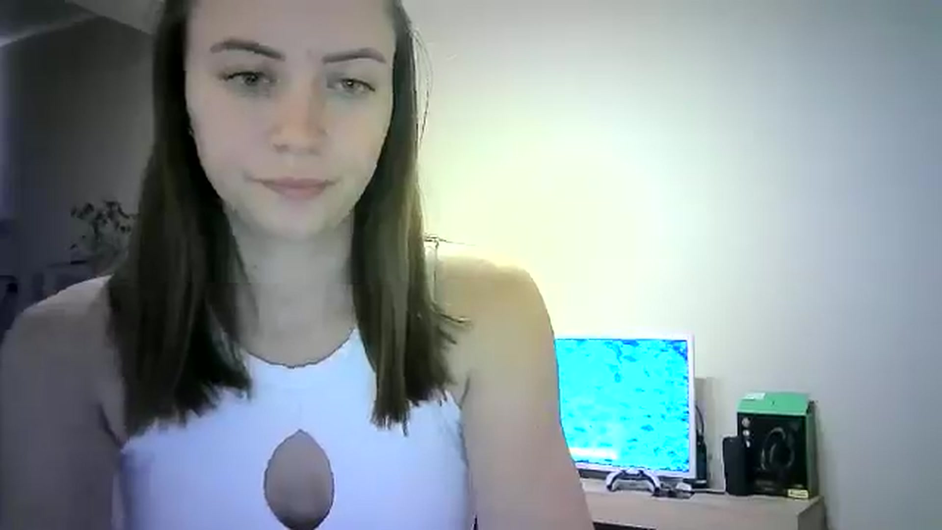 Gallery image thumbnail from Sulfate0's myfreecams stream on, 06/15/2024, 08:41 image 18 of 20