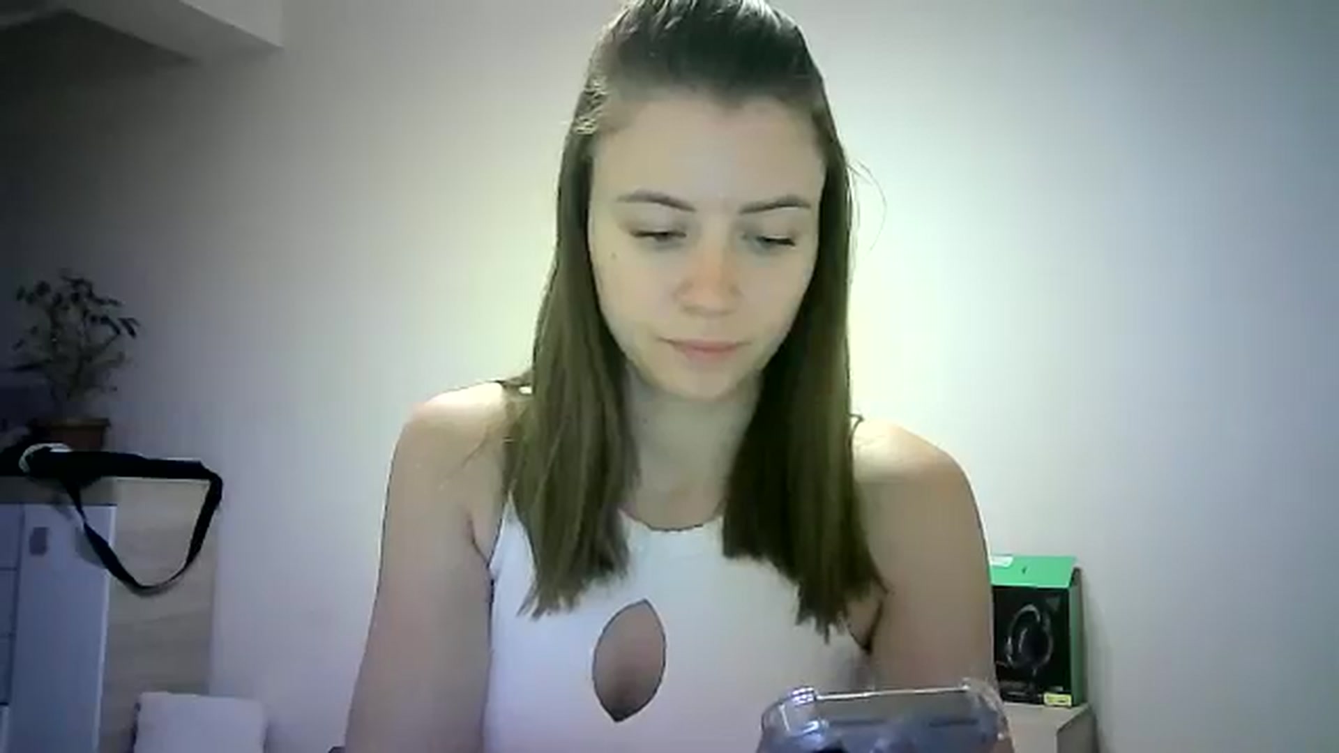 Gallery image thumbnail from Sulfate0's myfreecams stream on, 06/15/2024, 08:41 image 13 of 20