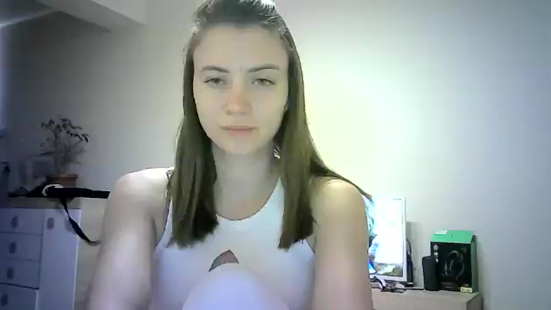 Gallery image thumbnail from Sulfate0's myfreecams stream on, 06/15/2024, 08:56 image 10 of 20