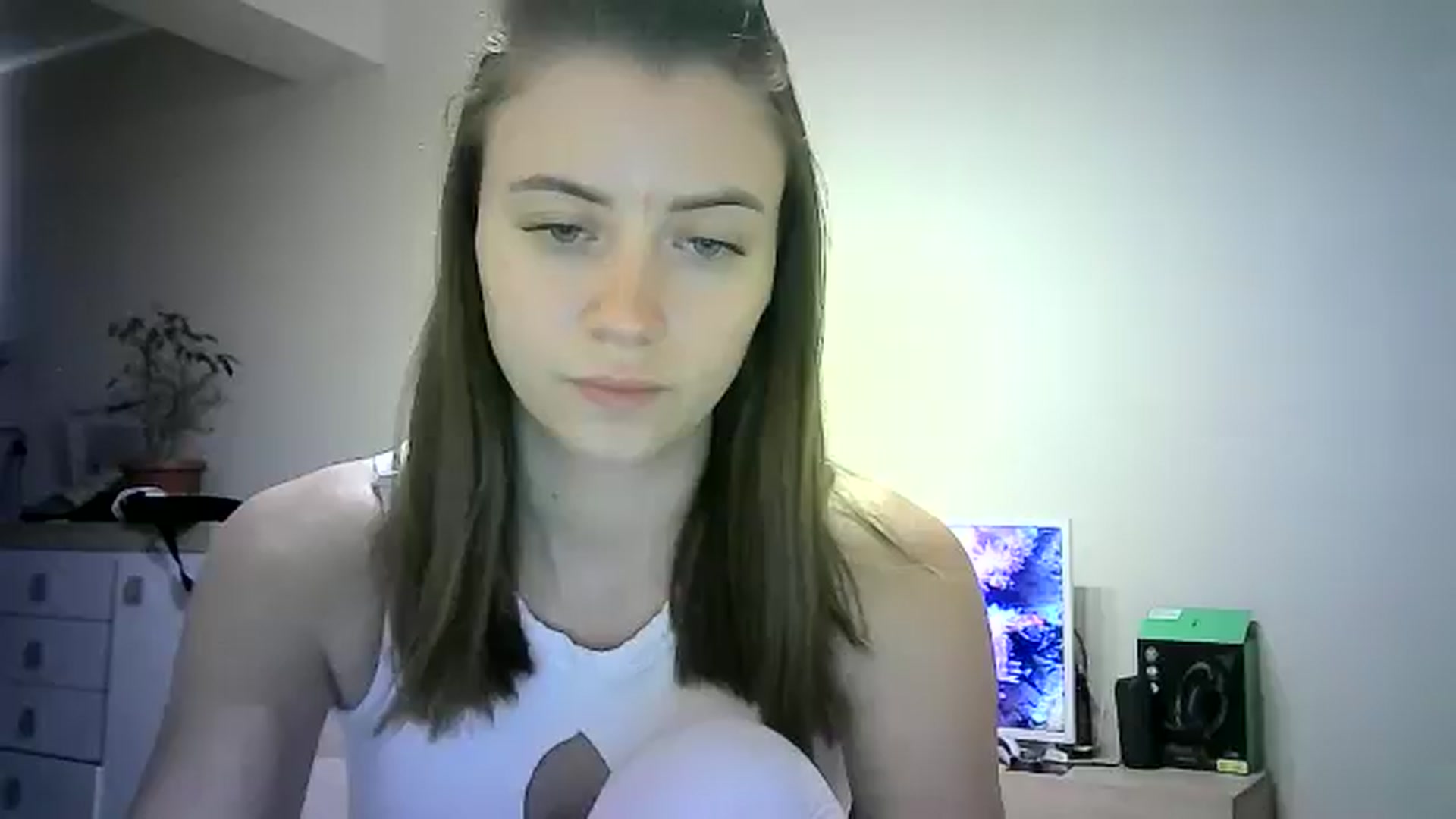 Gallery image thumbnail from Sulfate0's myfreecams stream on, 06/15/2024, 08:56 image 4 of 20