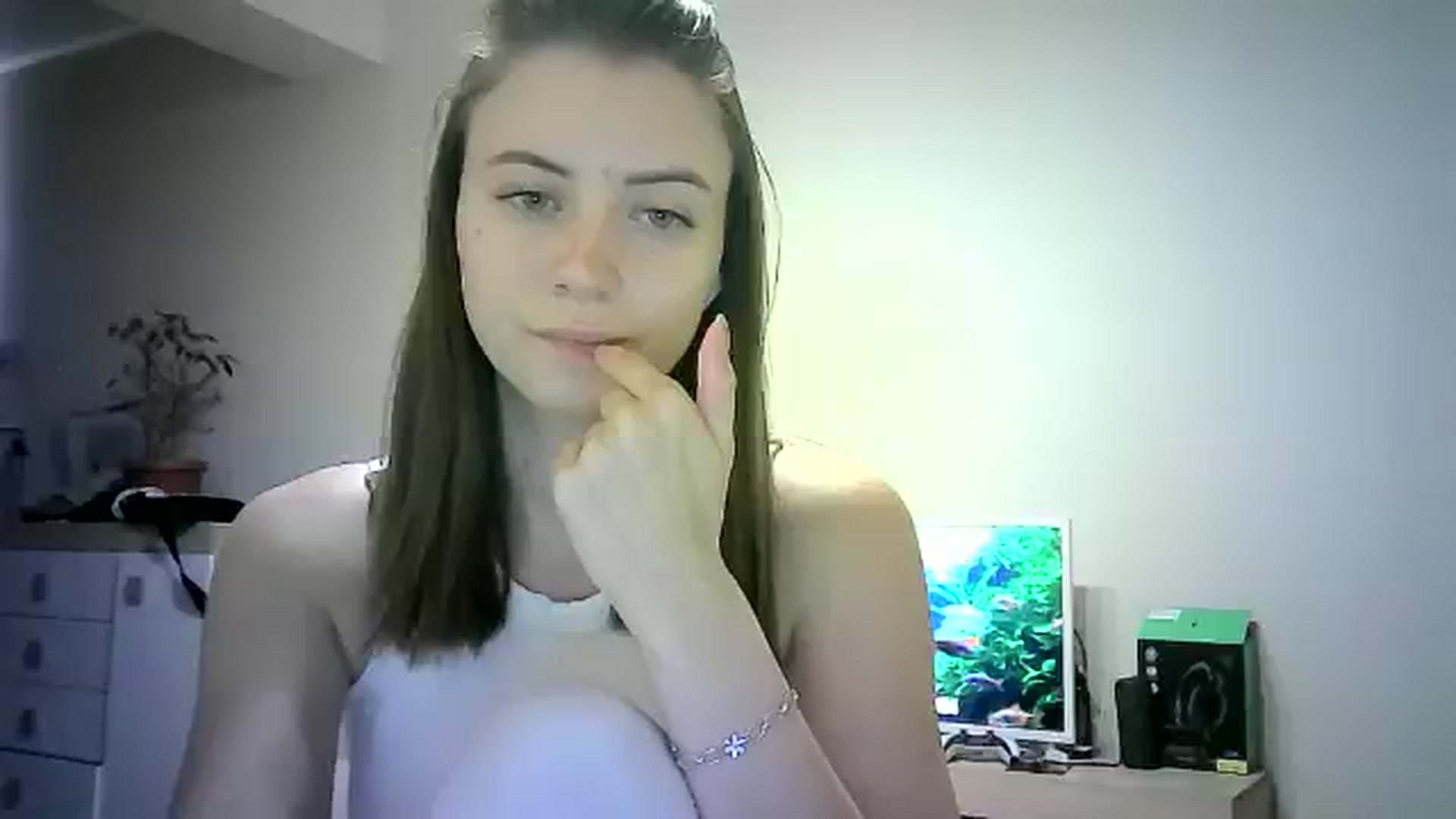 Gallery image thumbnail from Sulfate0's myfreecams stream on, 06/15/2024, 08:56 image 1 of 20