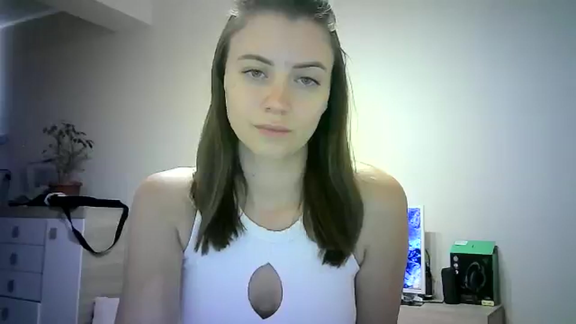 Gallery image thumbnail from Sulfate0's myfreecams stream on, 06/15/2024, 08:56 image 20 of 20