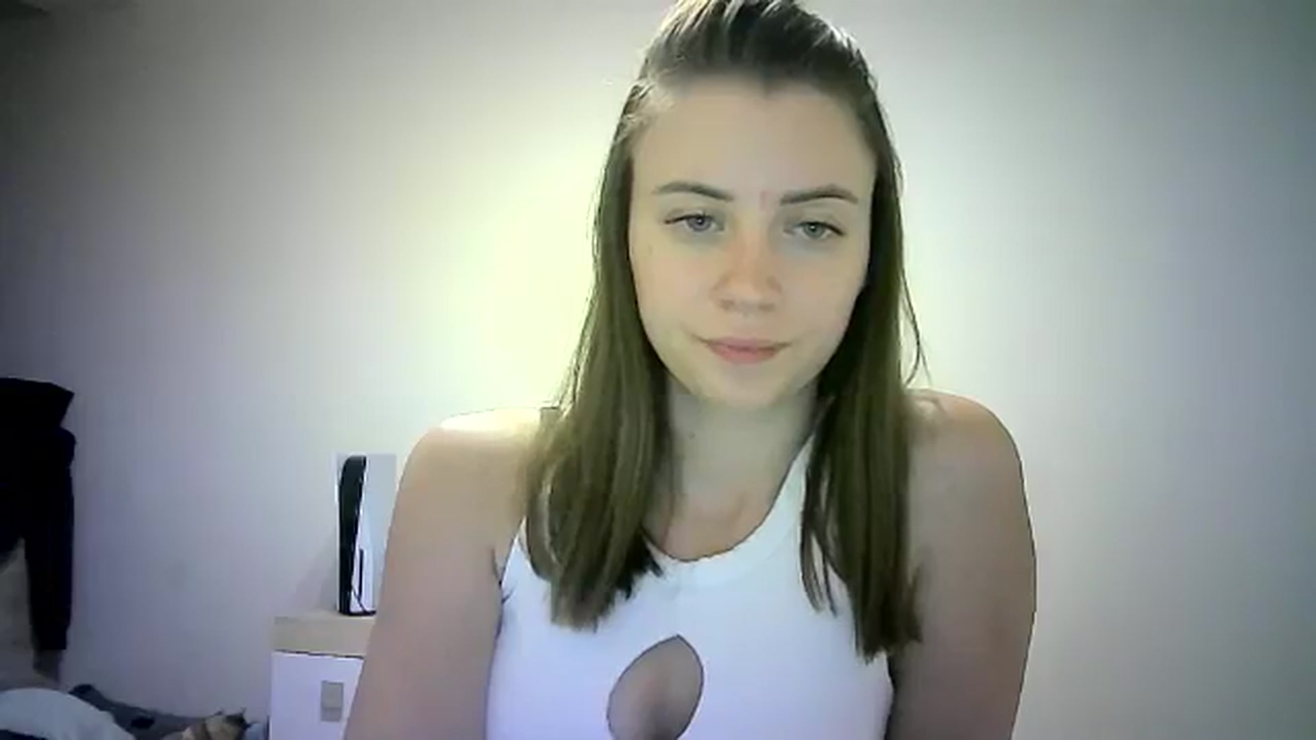 Gallery image thumbnail from Sulfate0's myfreecams stream on, 06/15/2024, 13:47 image 12 of 20