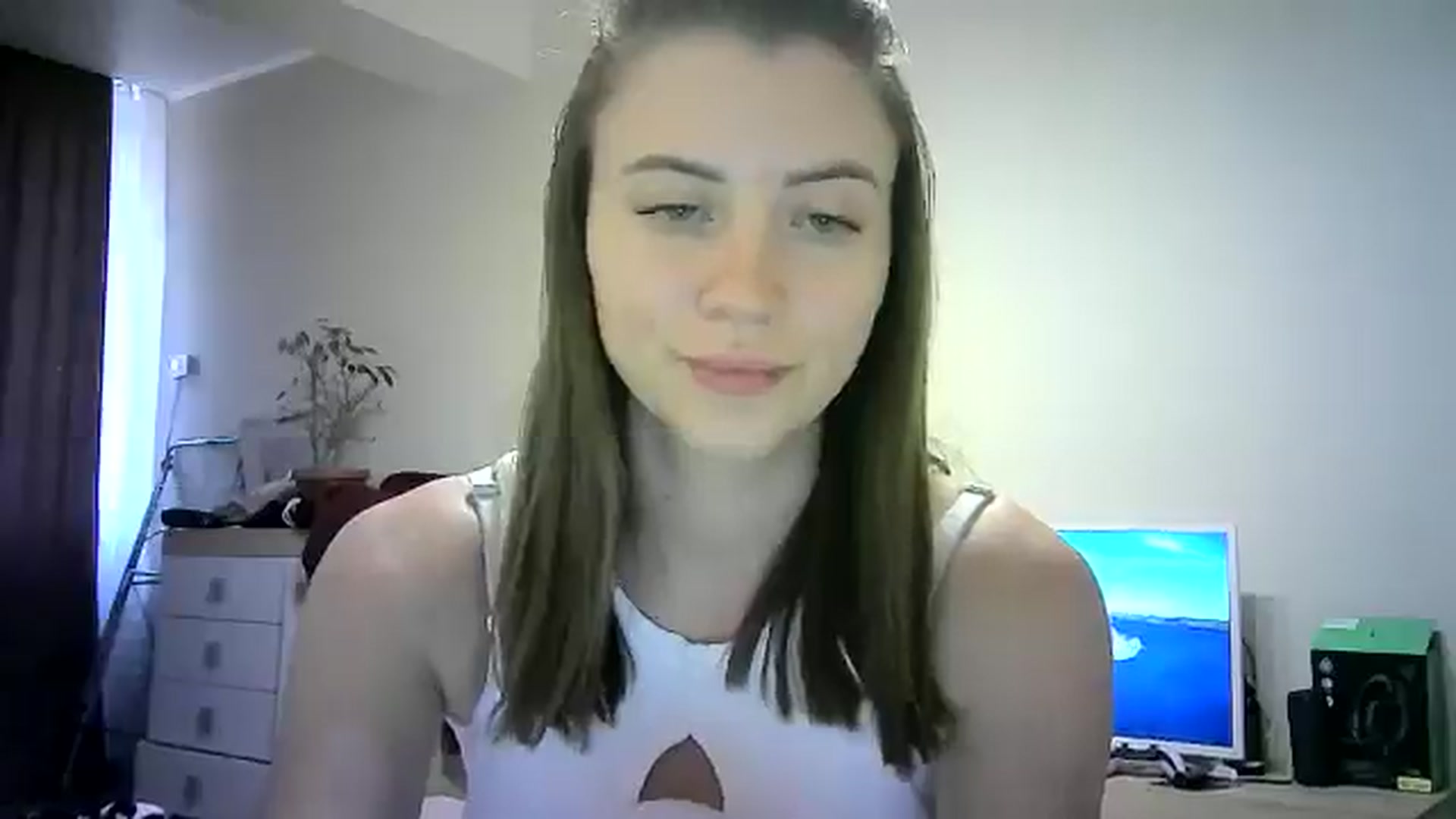 Gallery image thumbnail from Sulfate0's myfreecams stream on, 06/15/2024, 14:38 image 6 of 20