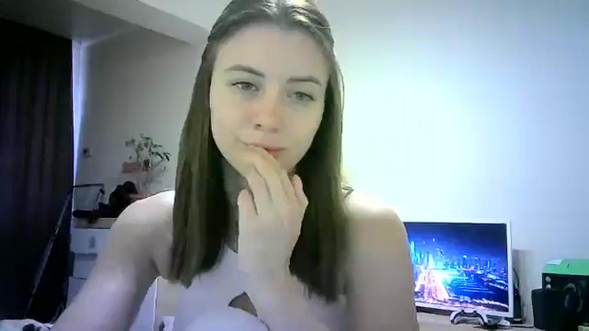 Gallery image thumbnail from Sulfate0's myfreecams stream on, 06/16/2024, 08:32 image 5 of 20
