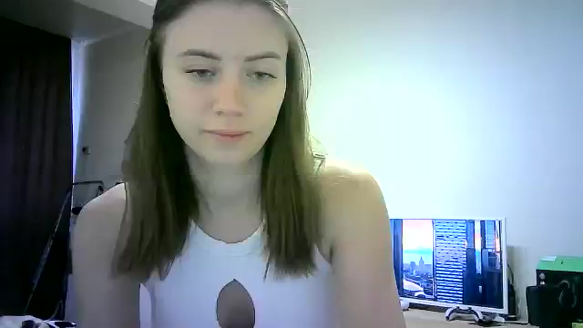 Gallery image thumbnail from Sulfate0's myfreecams stream on, 06/16/2024, 08:32 image 4 of 20