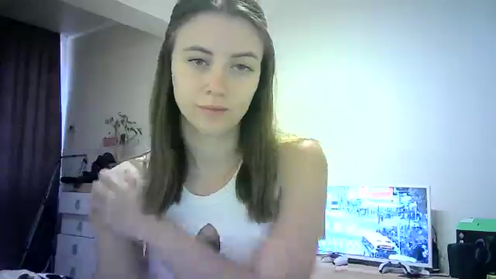 Gallery image thumbnail from Sulfate0's myfreecams stream on, 06/16/2024, 08:32 image 12 of 20