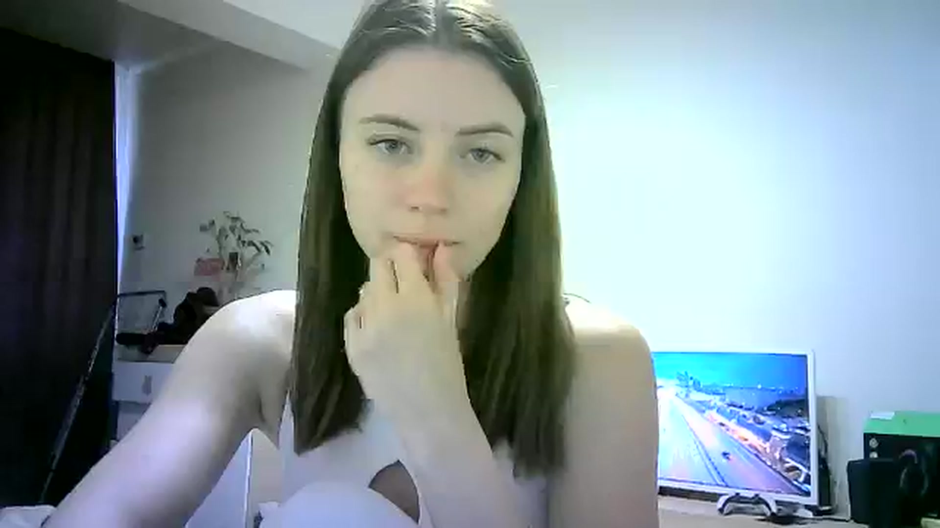 Gallery image thumbnail from Sulfate0's myfreecams stream on, 06/16/2024, 08:32 image 2 of 20