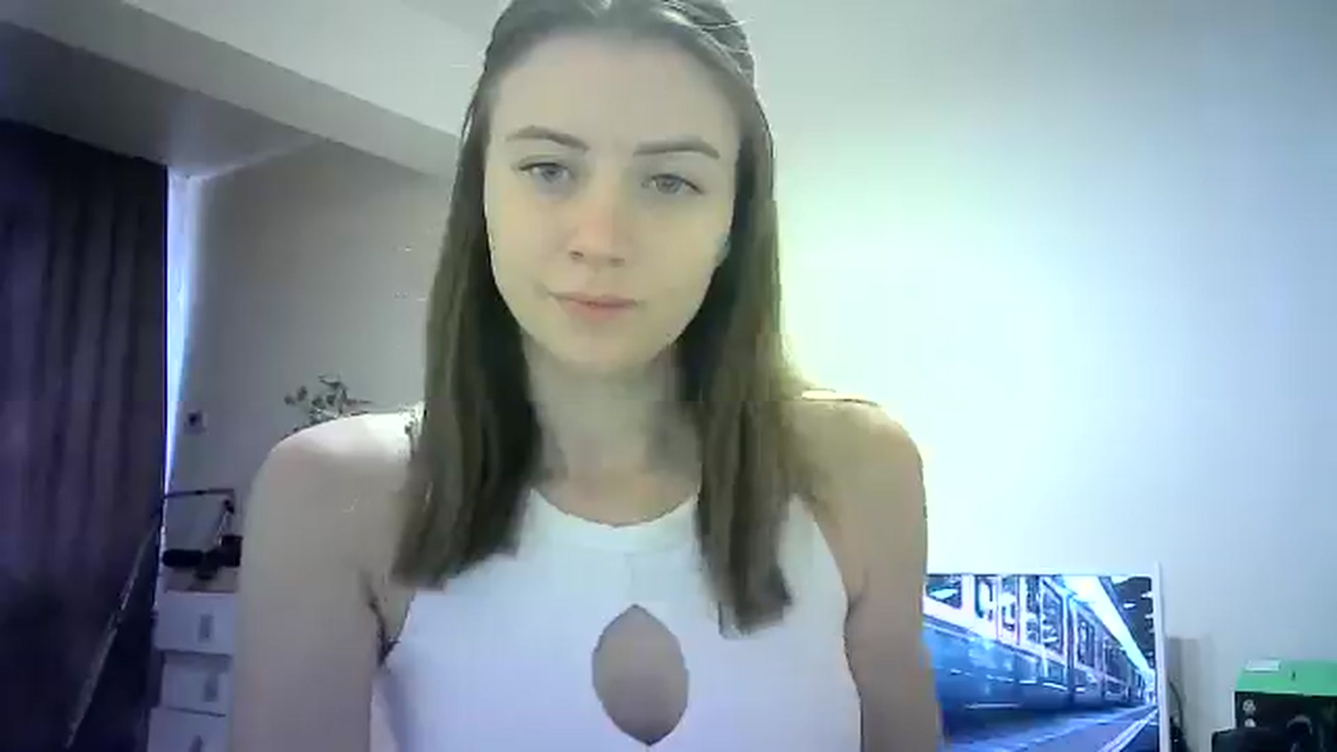 Gallery image thumbnail from Sulfate0's myfreecams stream on, 06/16/2024, 08:32 image 15 of 20