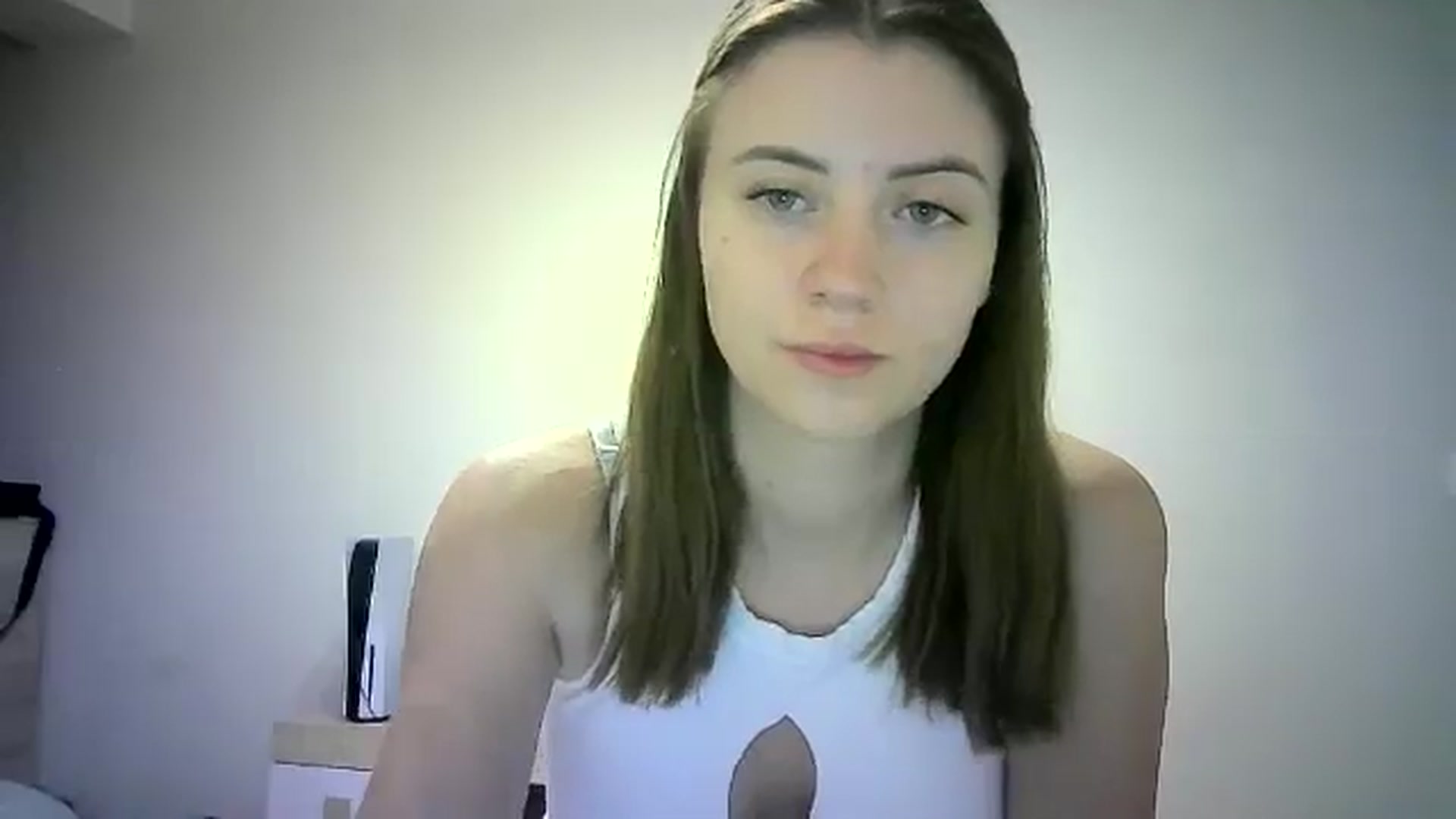 Gallery image thumbnail from Sulfate0's myfreecams stream on, 06/16/2024, 09:14 image 17 of 20