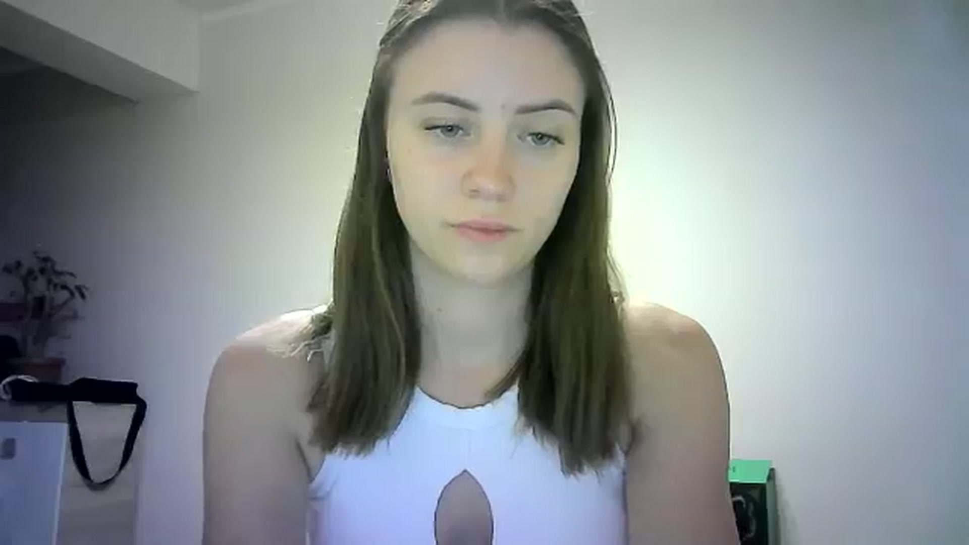 Gallery image thumbnail from Sulfate0's myfreecams stream on, 06/16/2024, 09:14 image 11 of 20