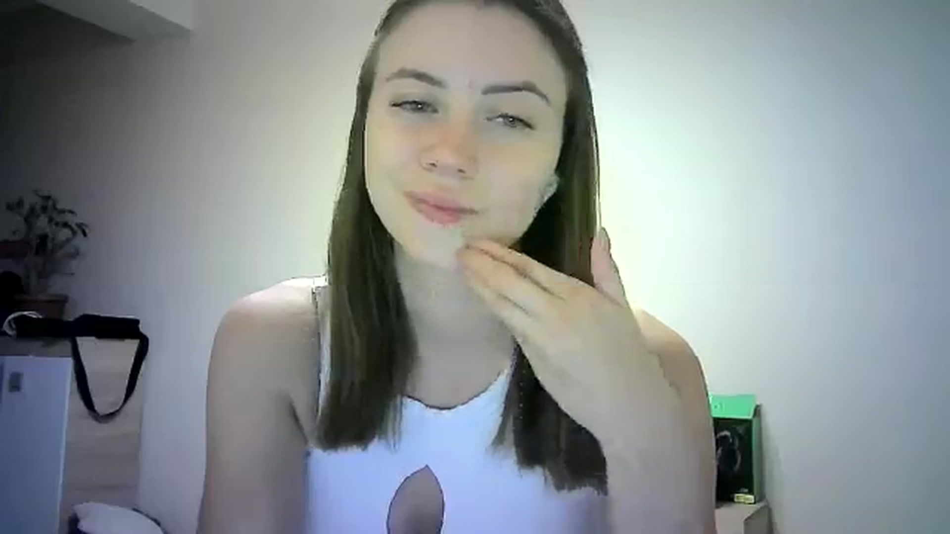 Gallery image thumbnail from Sulfate0's myfreecams stream on, 06/16/2024, 09:14 image 4 of 20