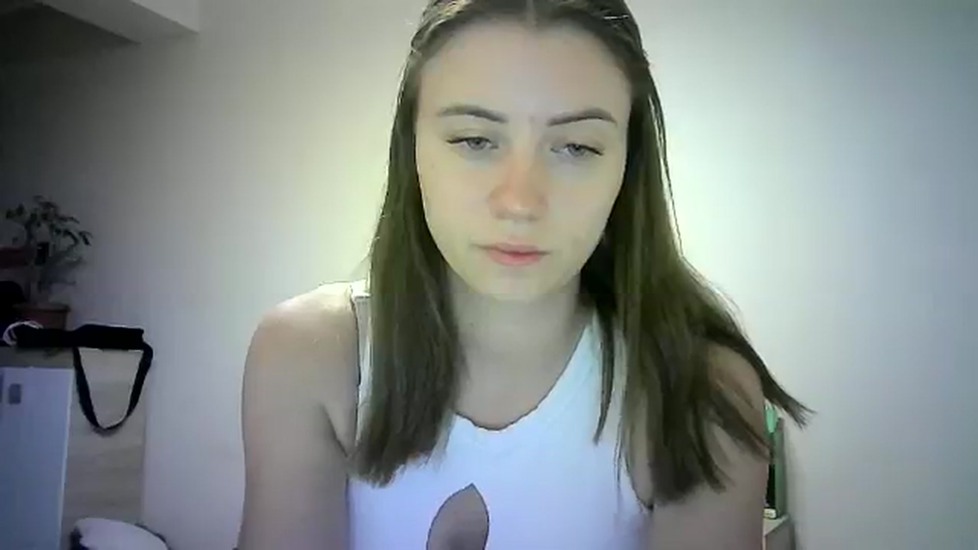 Gallery image thumbnail from Sulfate0's myfreecams stream on, 06/16/2024, 09:14 image 7 of 20