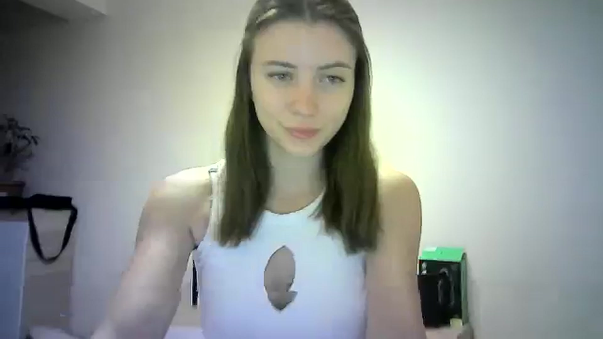 Gallery image thumbnail from Sulfate0's myfreecams stream on, 06/16/2024, 09:14 image 18 of 20