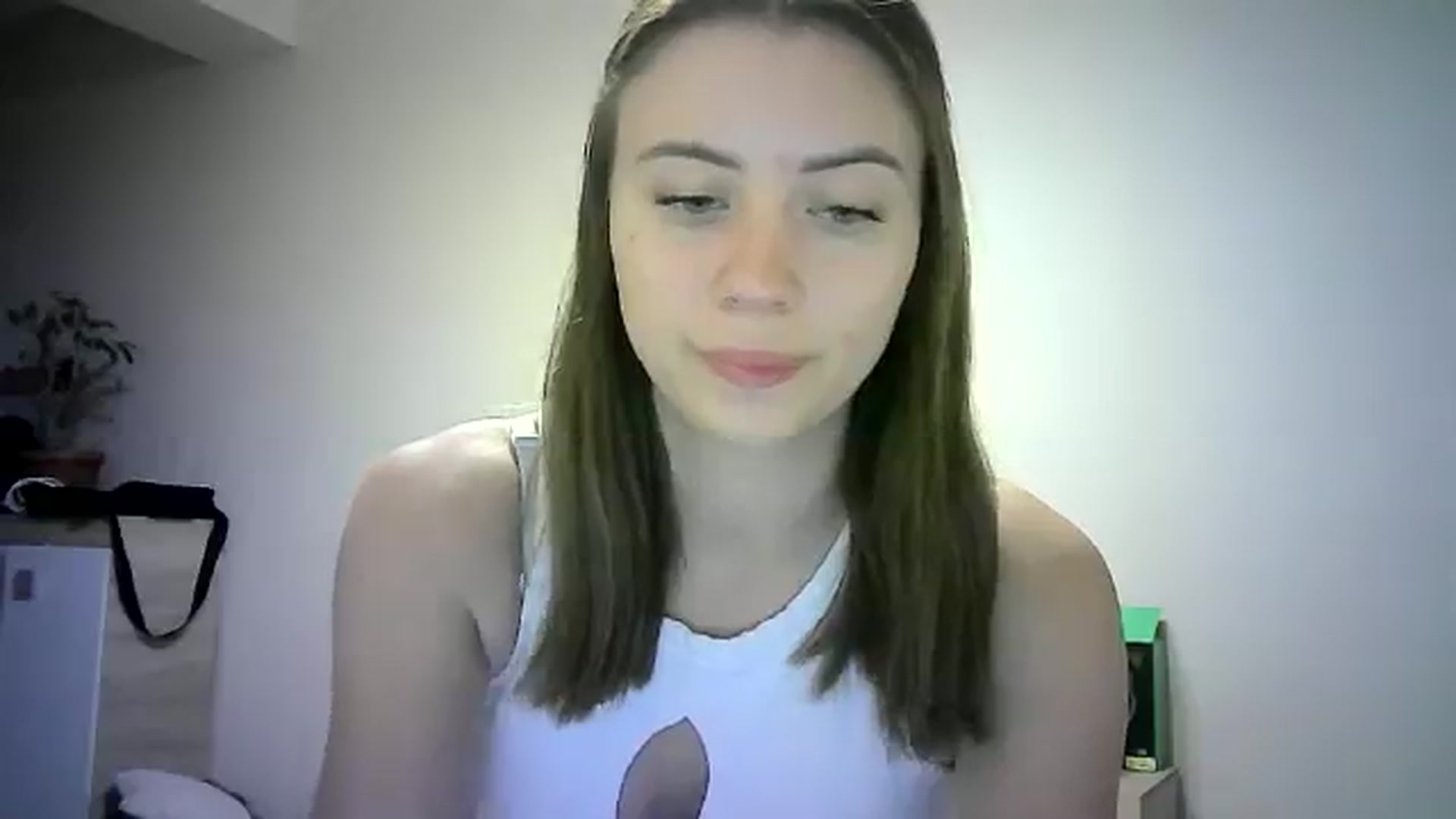 Gallery image thumbnail from Sulfate0's myfreecams stream on, 06/16/2024, 09:14 image 2 of 20