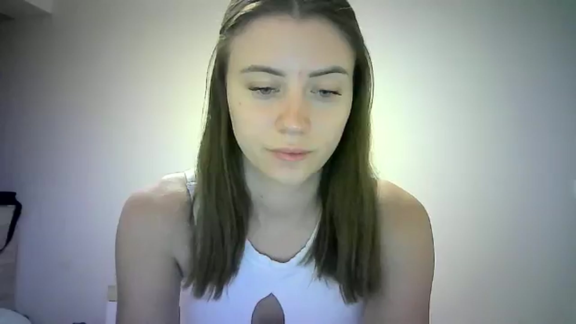Gallery image thumbnail from Sulfate0's myfreecams stream on, 06/16/2024, 09:14 image 16 of 20