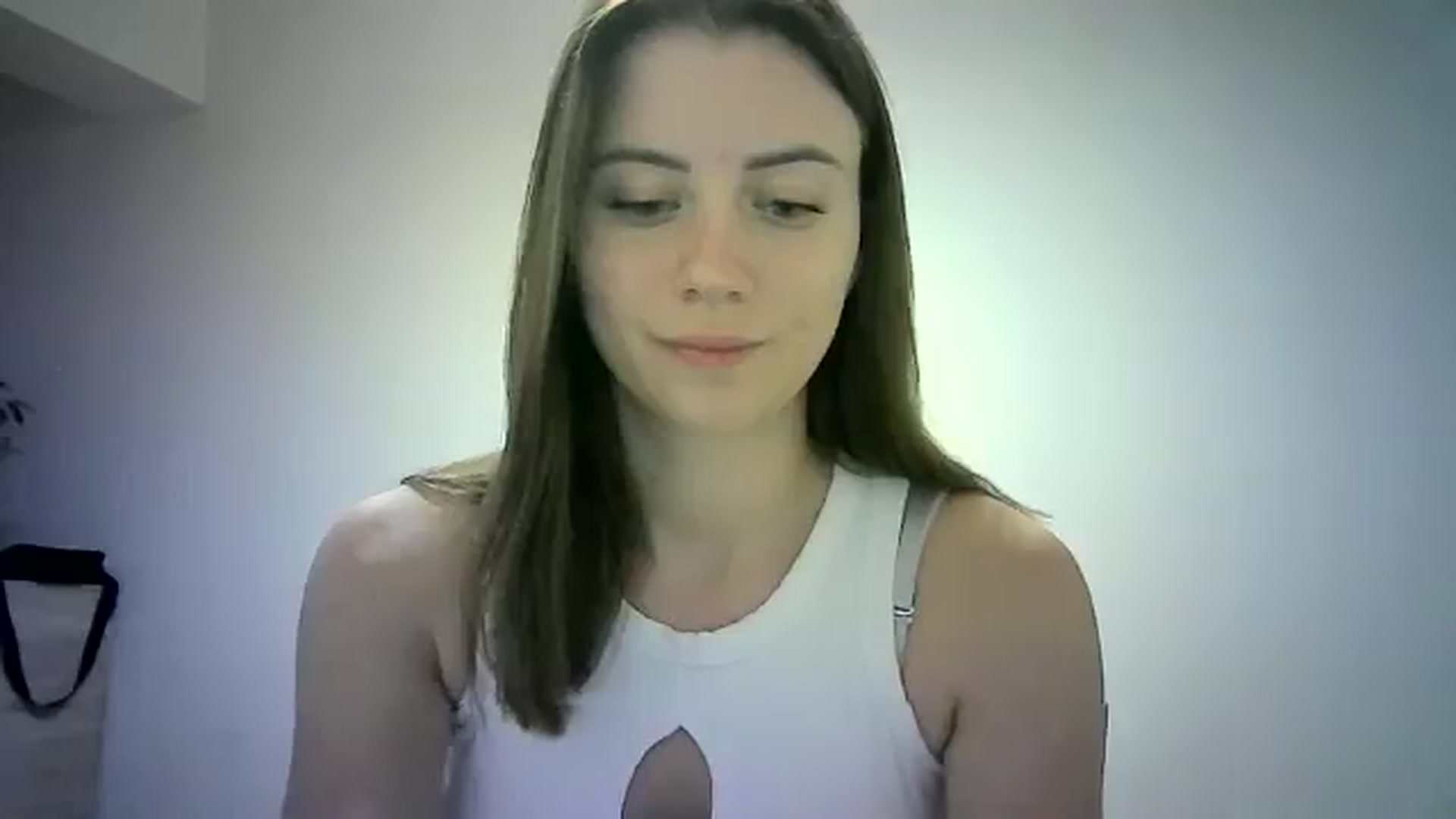 Gallery image thumbnail from Sulfate0's myfreecams stream on, 06/16/2024, 11:14 image 9 of 20