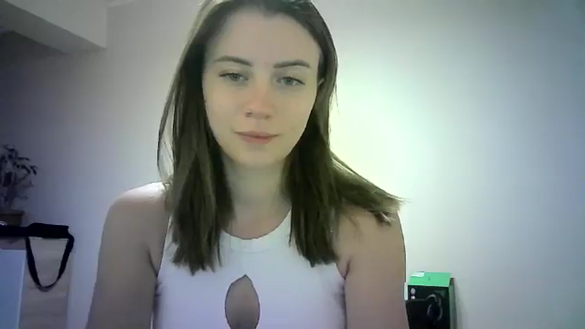 Gallery image thumbnail from Sulfate0's myfreecams stream on, 06/16/2024, 11:14 image 15 of 20