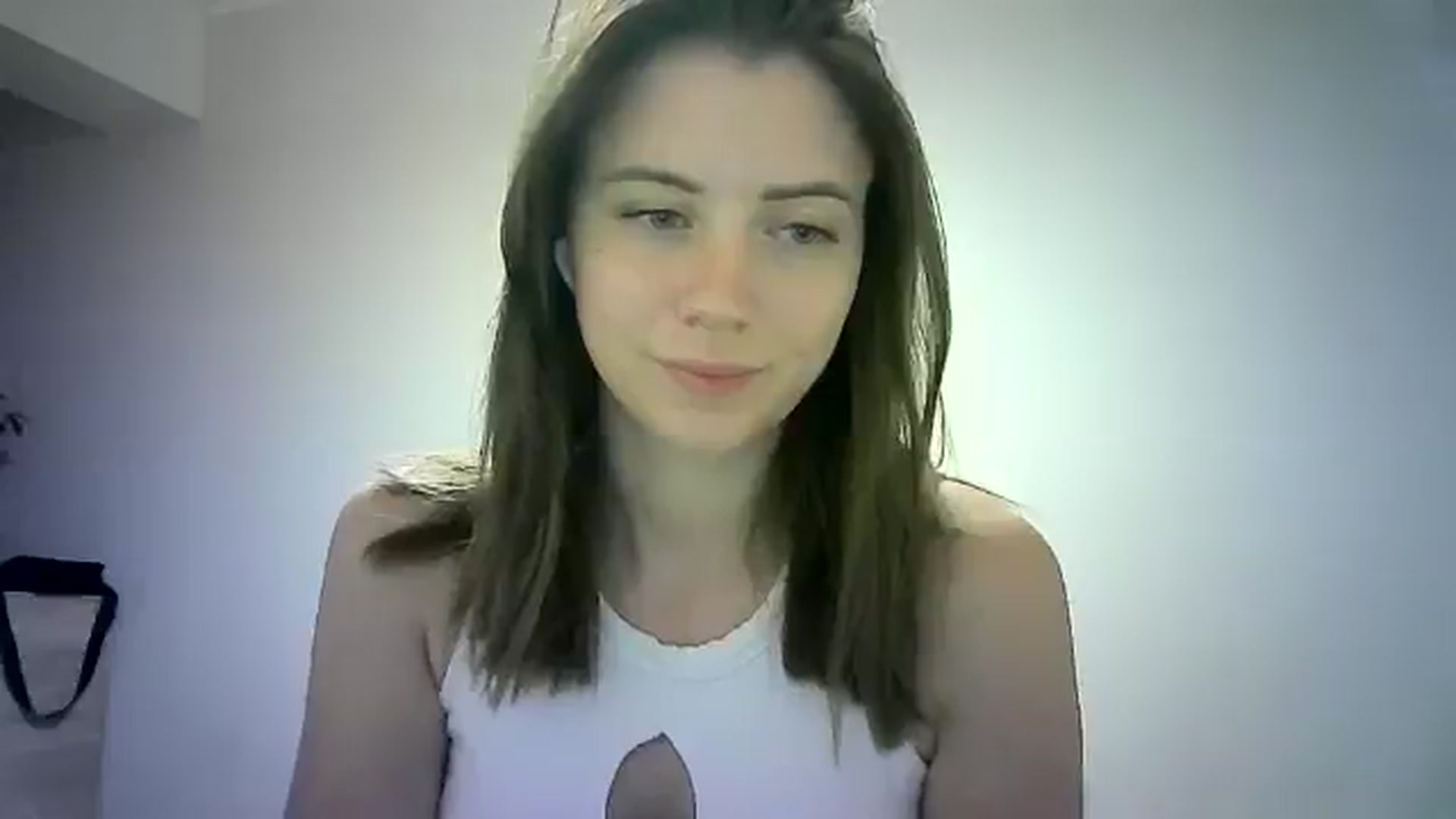 Gallery image thumbnail from Sulfate0's myfreecams stream on, 06/16/2024, 11:14 image 17 of 20