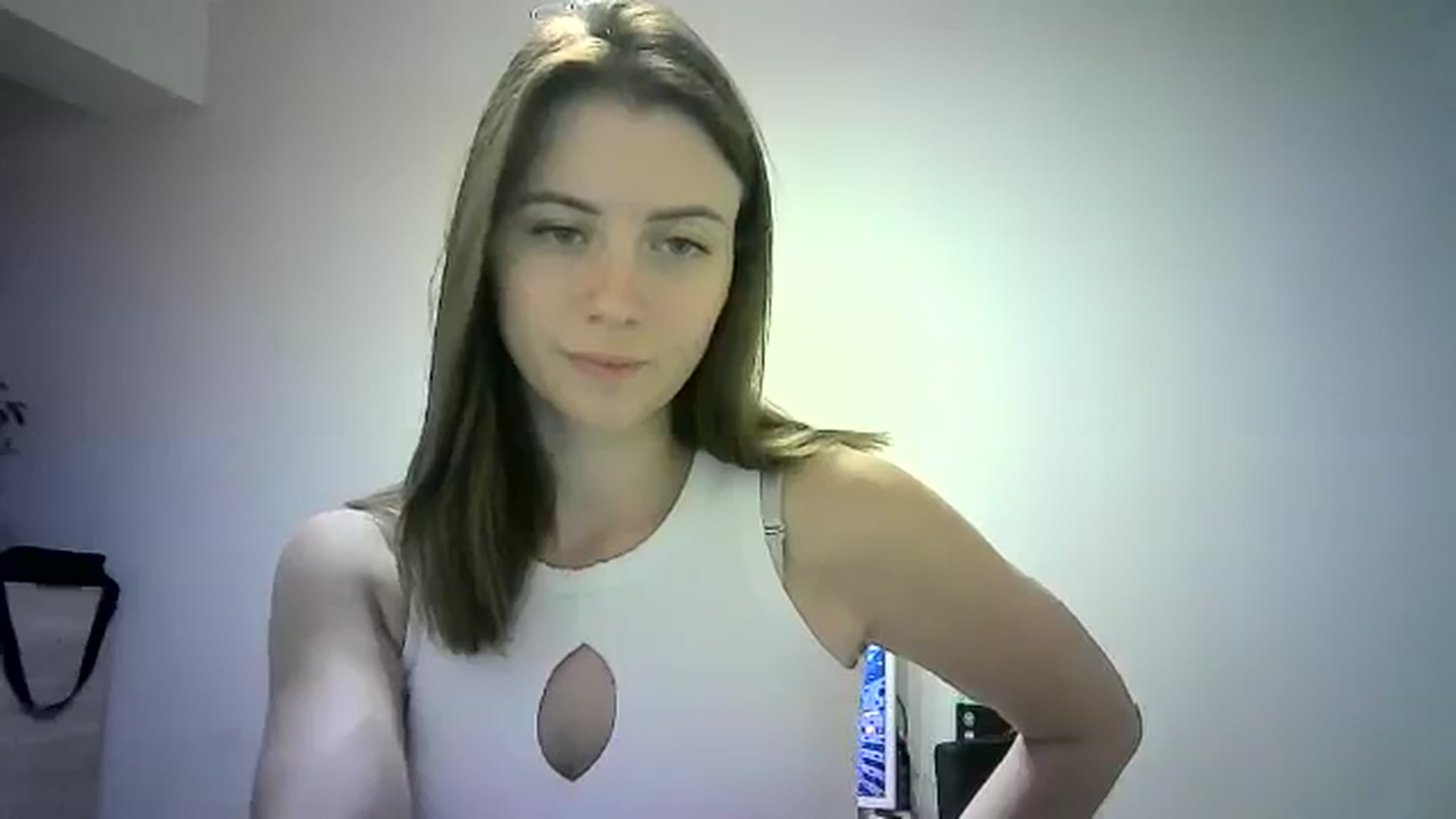 Gallery image thumbnail from Sulfate0's myfreecams stream on, 06/16/2024, 11:14 image 10 of 20