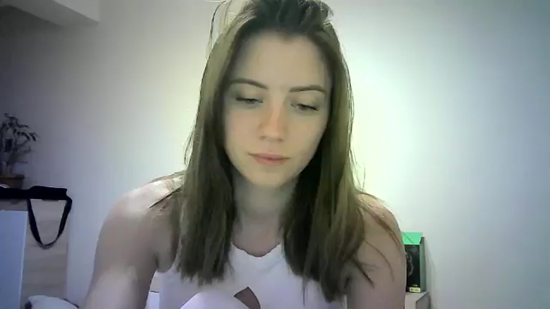 Gallery image thumbnail from Sulfate0's myfreecams stream on, 06/16/2024, 11:14 image 20 of 20