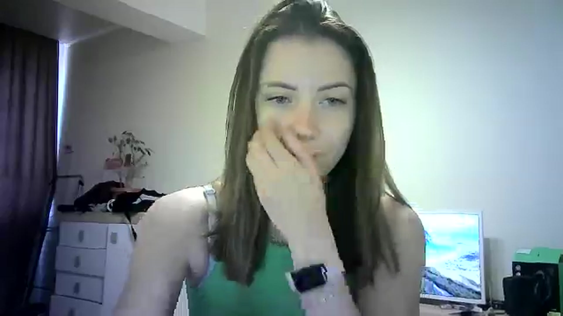 Gallery image thumbnail from Sulfate0's myfreecams stream on, 06/17/2024, 09:35 image 12 of 20