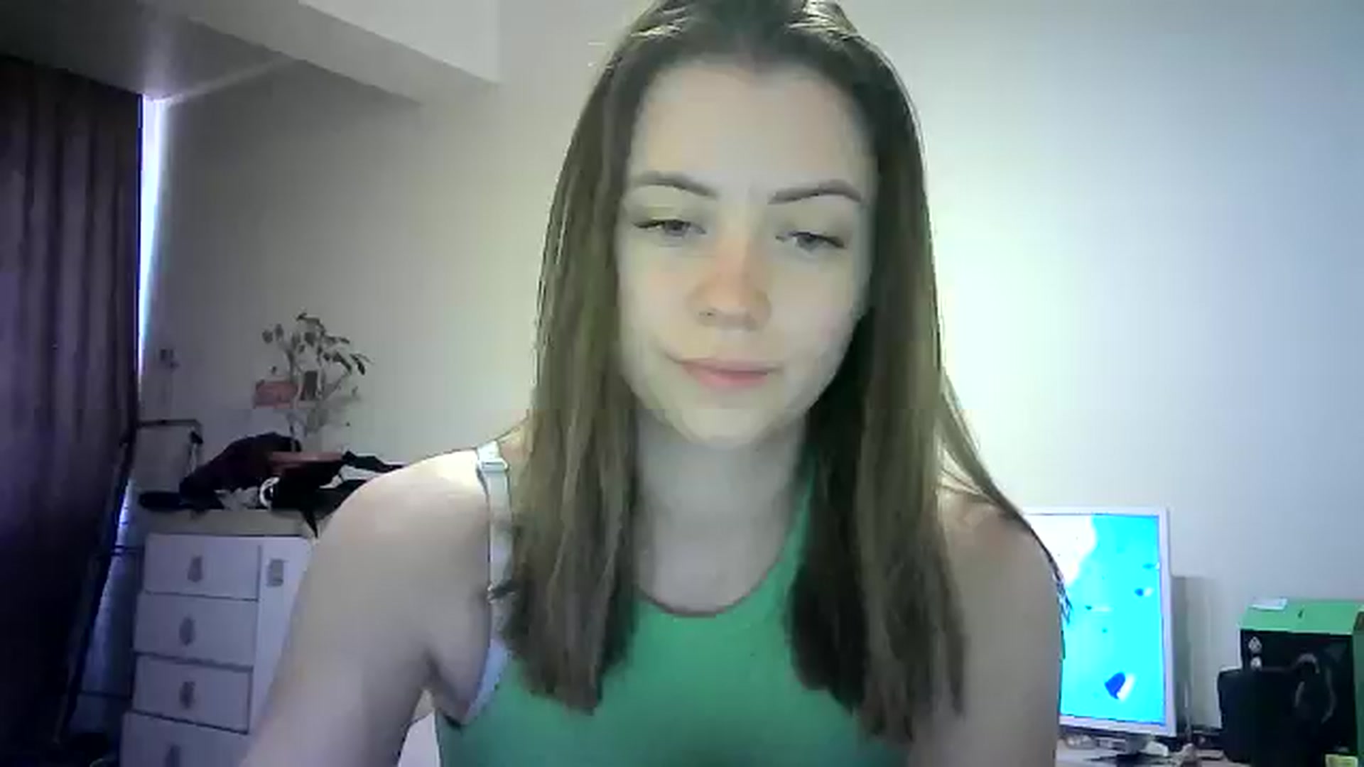 Gallery image thumbnail from Sulfate0's myfreecams stream on, 06/17/2024, 09:35 image 13 of 20