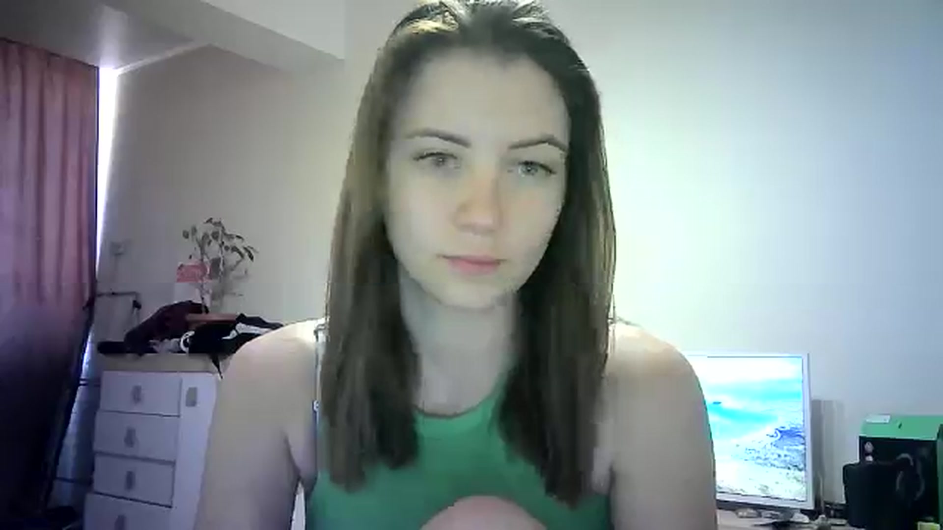 Gallery image thumbnail from Sulfate0's myfreecams stream on, 06/17/2024, 09:35 image 17 of 20