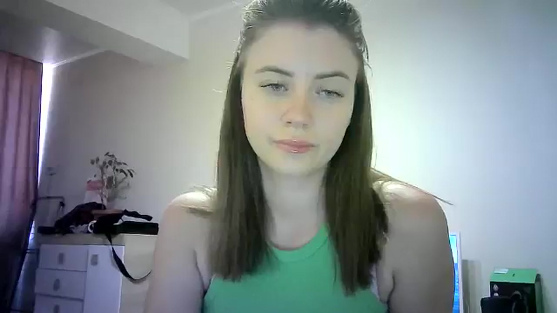 Gallery image thumbnail from Sulfate0's myfreecams stream on, 06/17/2024, 10:14 image 2 of 20