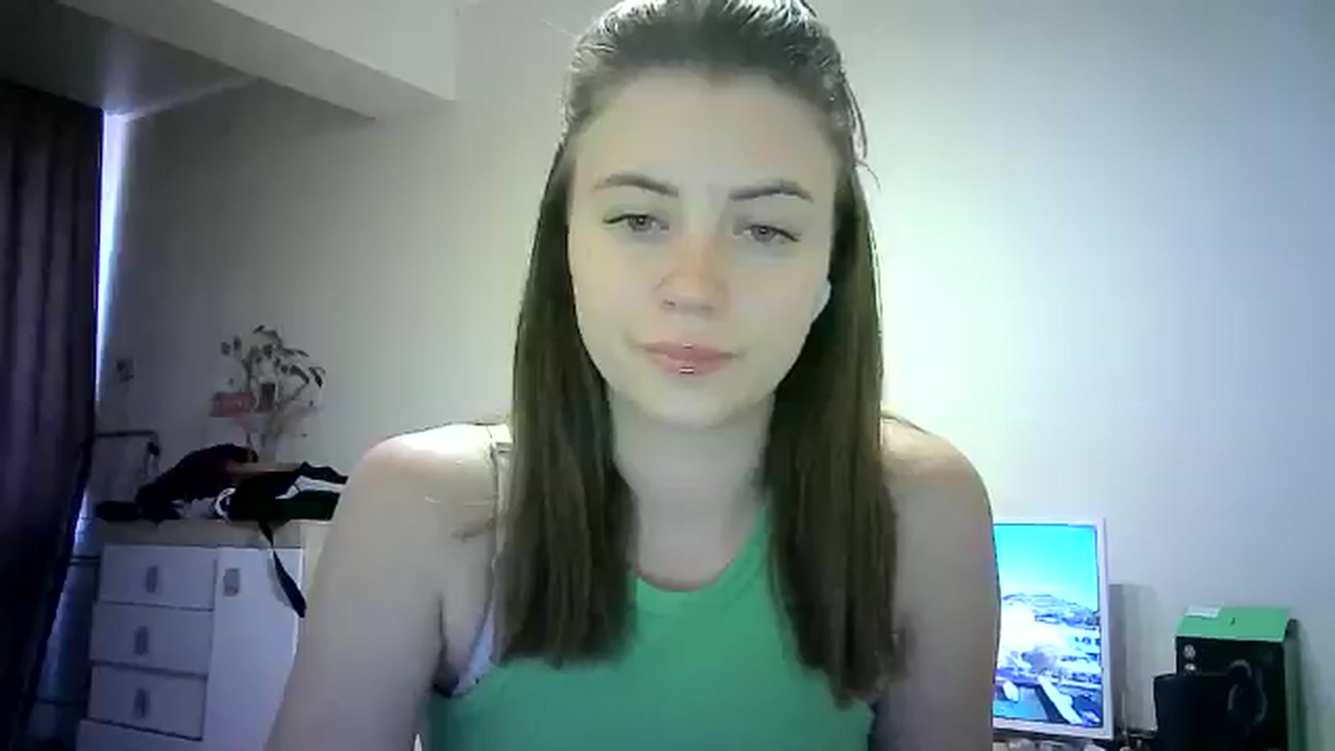 Gallery image thumbnail from Sulfate0's myfreecams stream on, 06/17/2024, 10:14 image 3 of 20