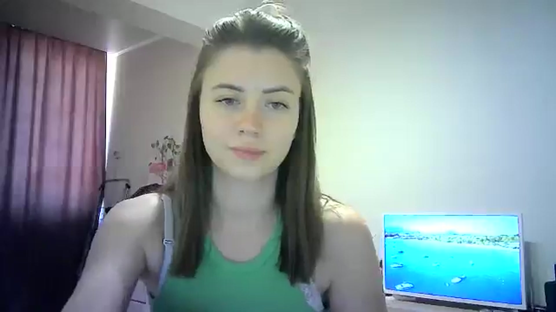 Gallery image thumbnail from Sulfate0's myfreecams stream on, 06/17/2024, 11:37 image 10 of 20