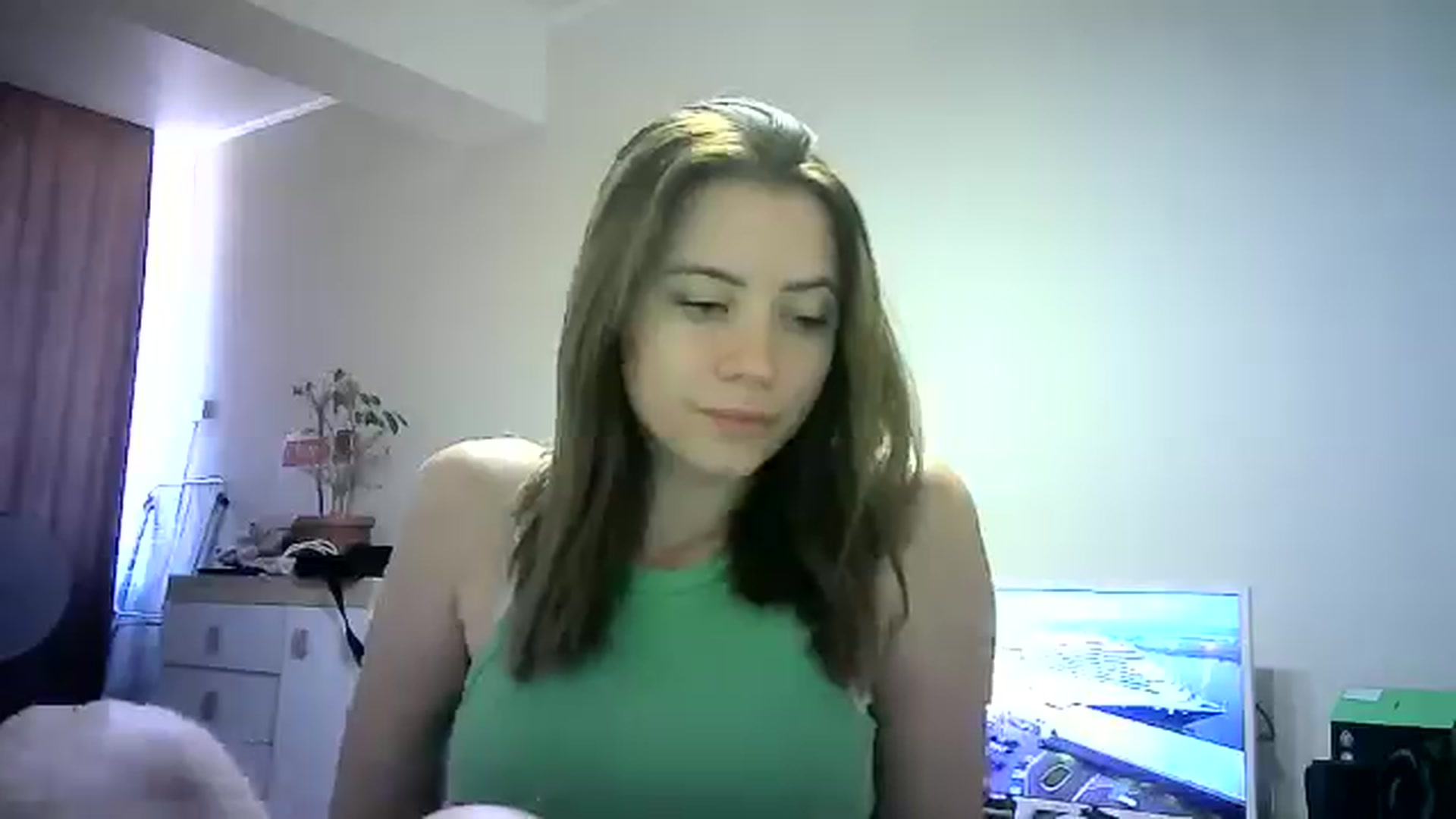 Gallery image thumbnail from Sulfate0's myfreecams stream on, 06/20/2024, 09:22 image 11 of 20