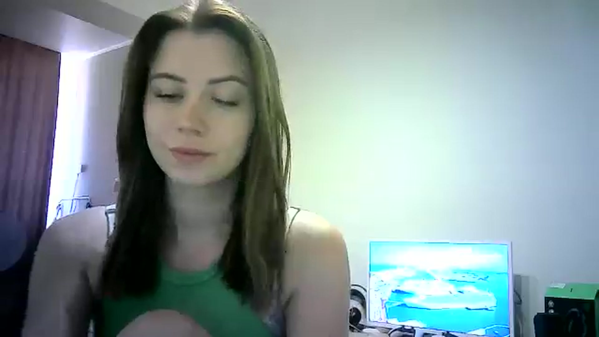 Gallery image thumbnail from Sulfate0's myfreecams stream on, 06/20/2024, 09:22 image 5 of 20