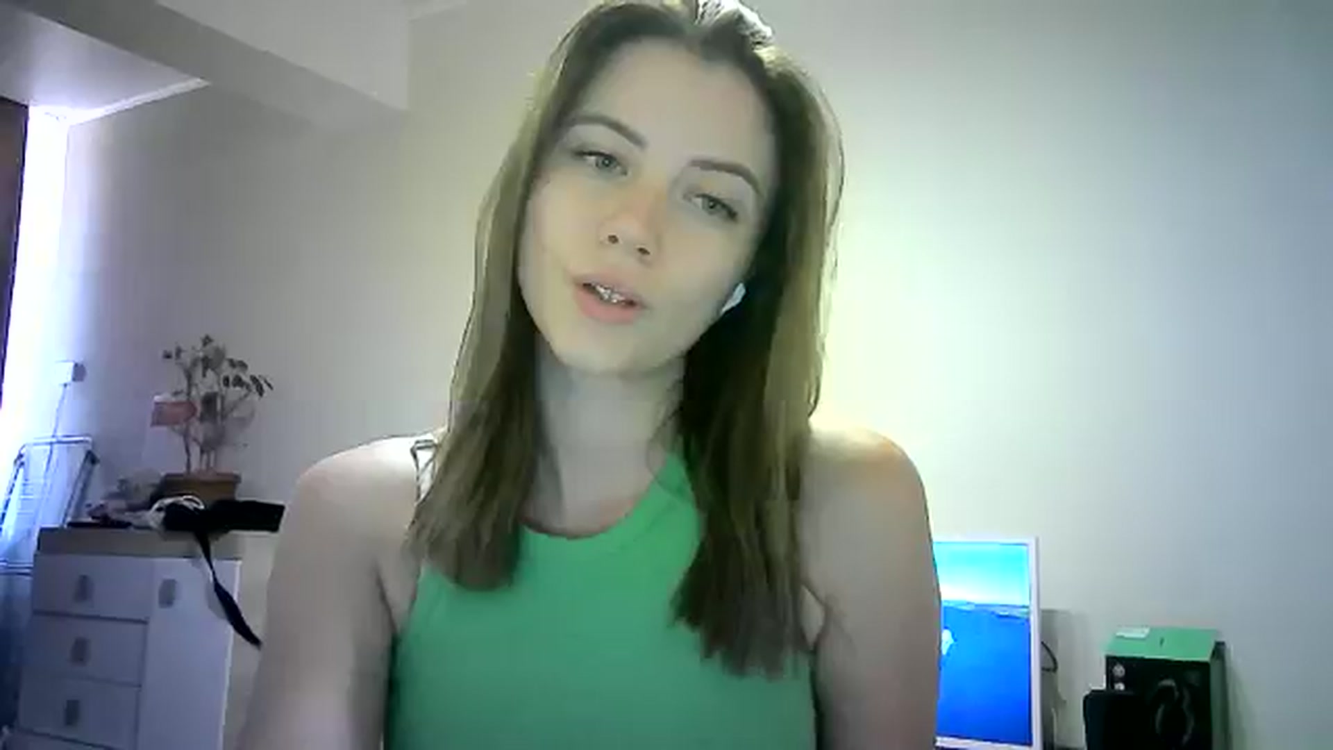 Gallery image thumbnail from Sulfate0's myfreecams stream on, 06/20/2024, 09:57 image 6 of 20