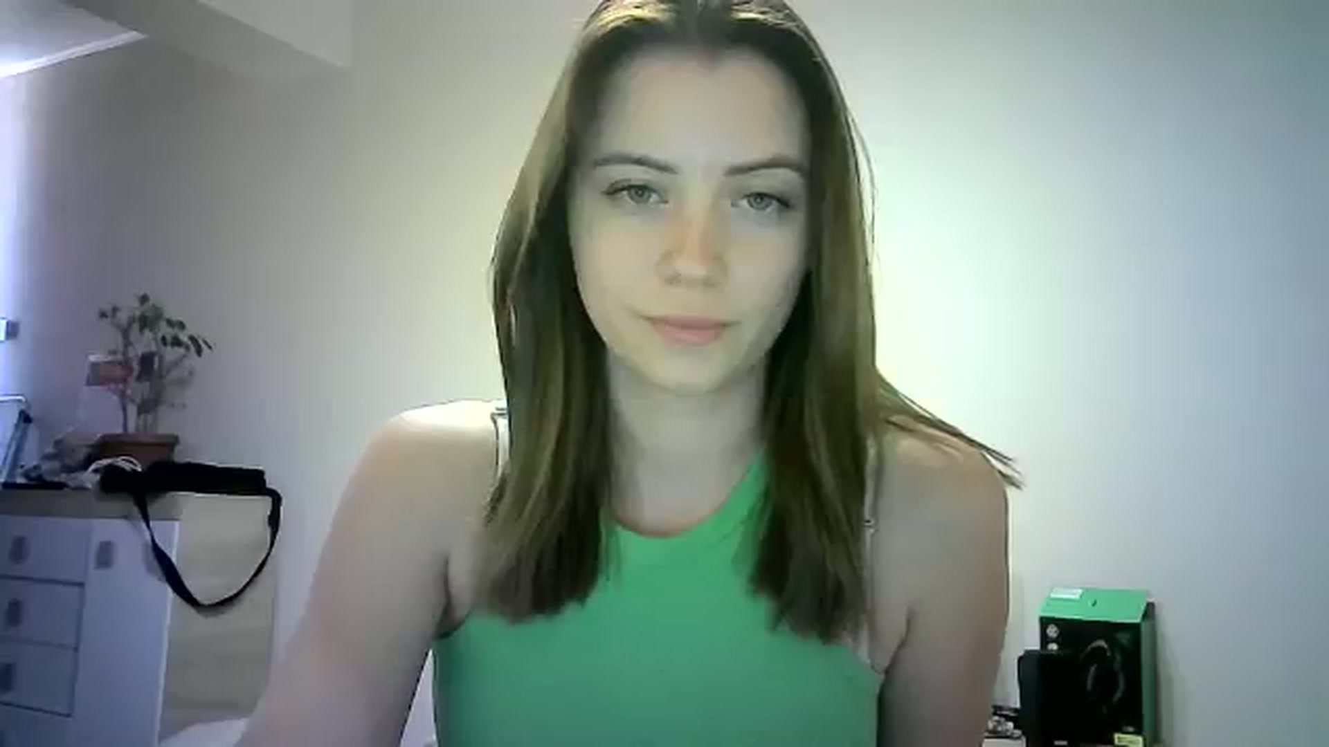 Gallery image thumbnail from Sulfate0's myfreecams stream on, 06/20/2024, 09:57 image 10 of 20