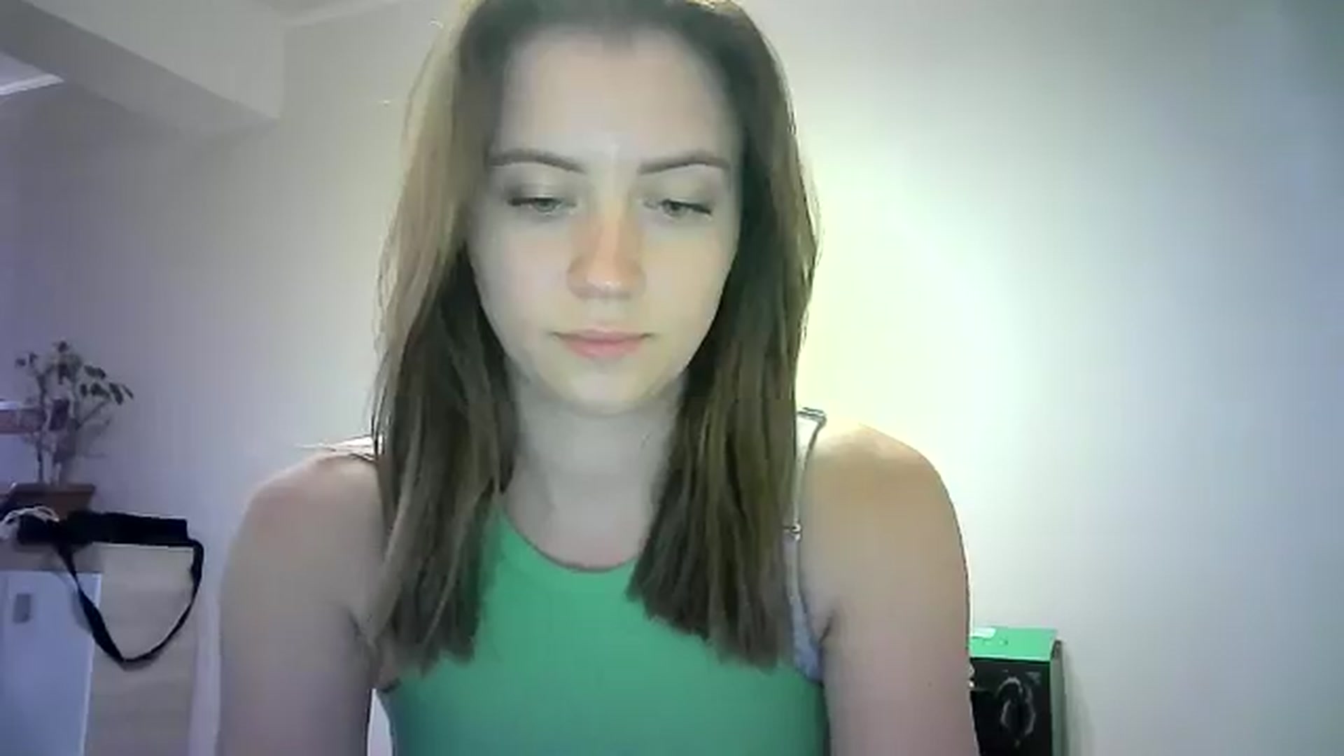 Gallery image thumbnail from Sulfate0's myfreecams stream on, 06/20/2024, 11:38 image 19 of 20