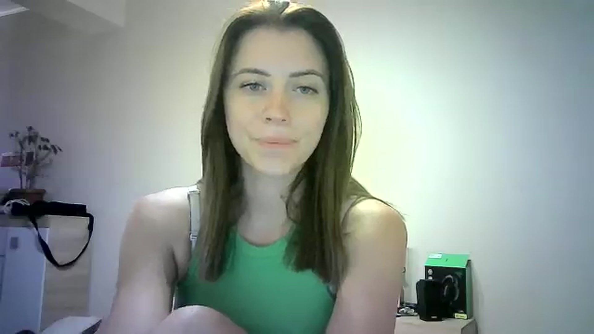 Gallery image thumbnail from Sulfate0's myfreecams stream on, 06/20/2024, 11:38 image 13 of 20