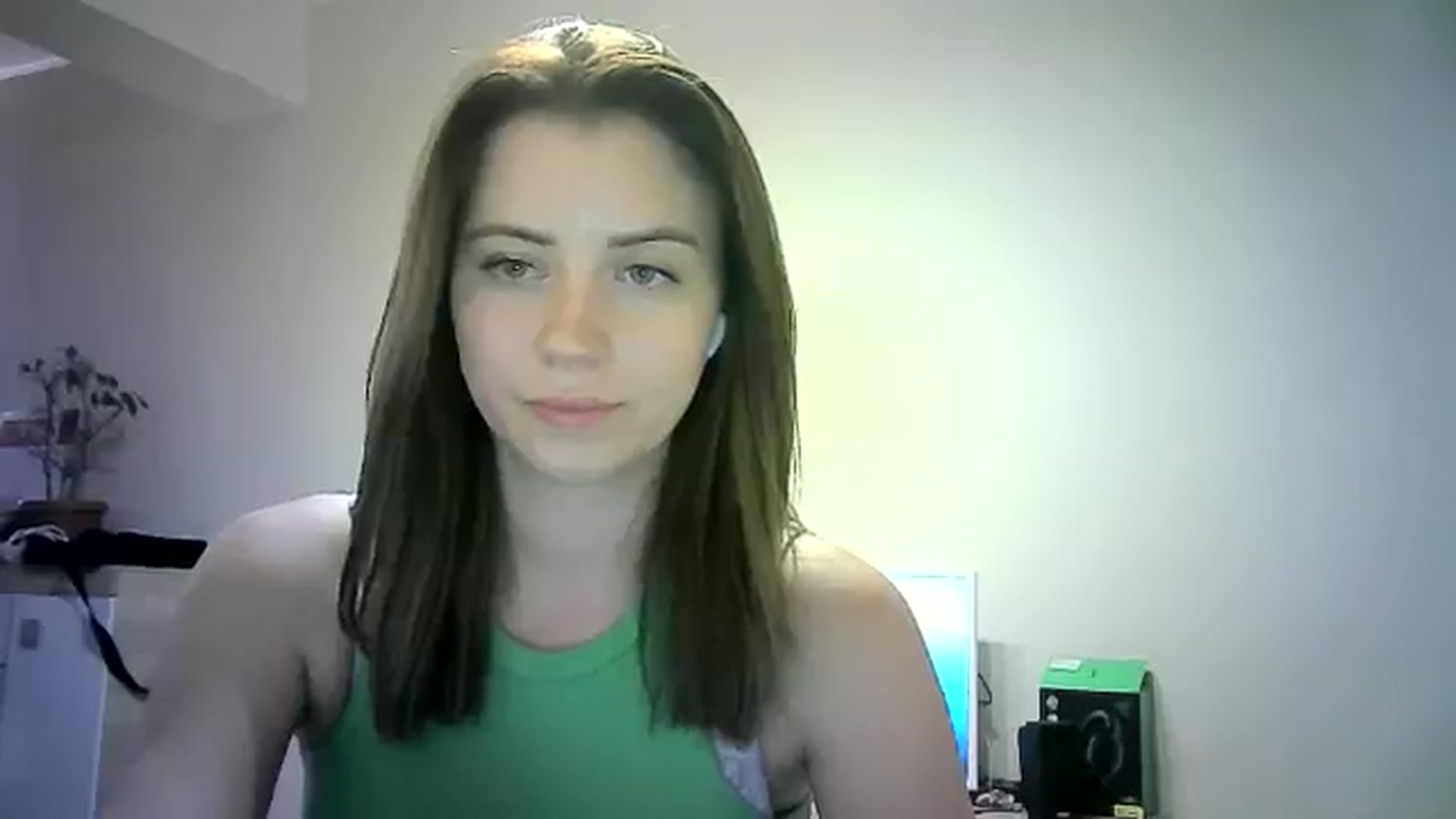 Gallery image thumbnail from Sulfate0's myfreecams stream on, 06/20/2024, 11:38 image 17 of 20