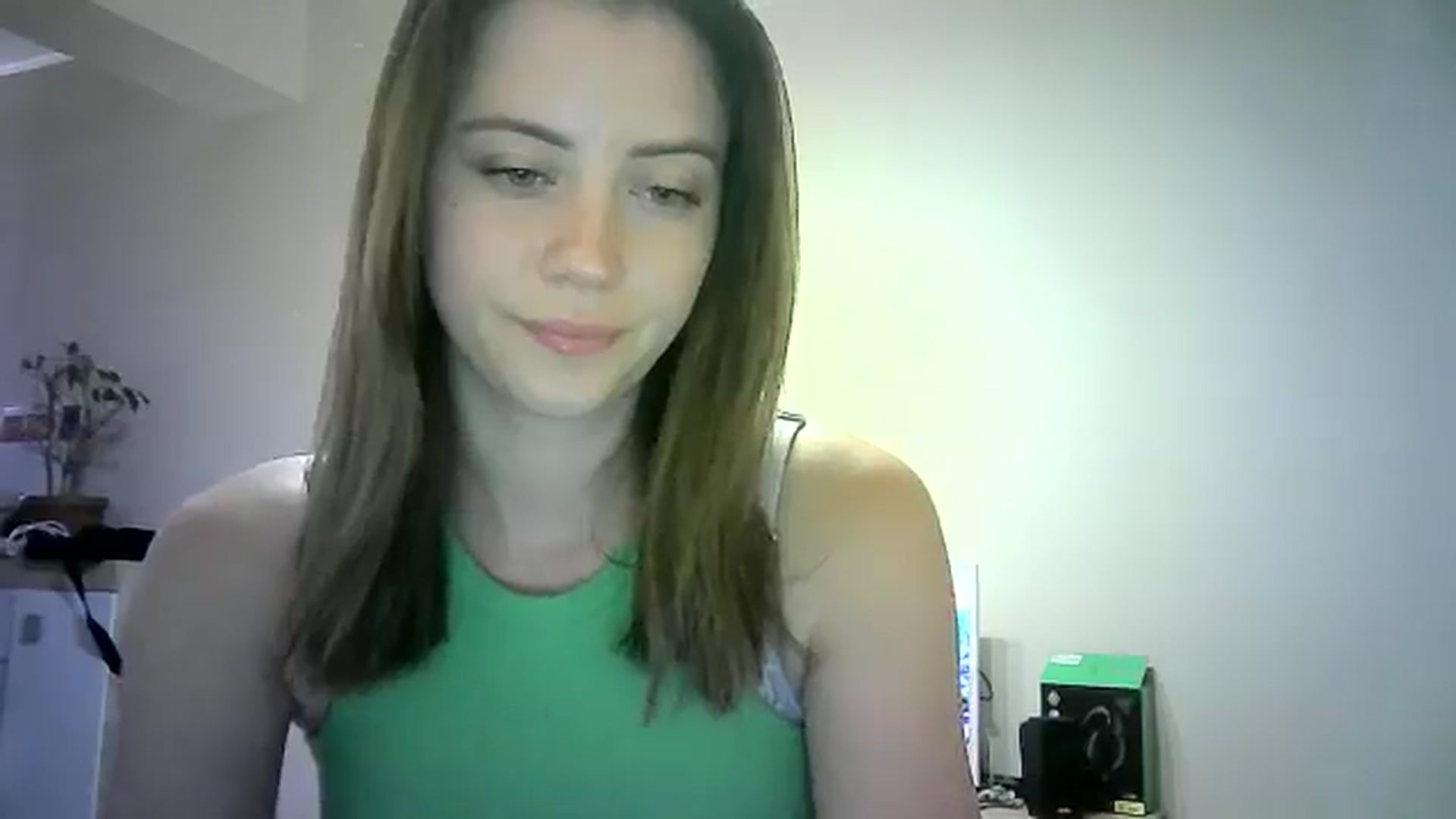 Gallery image thumbnail from Sulfate0's myfreecams stream on, 06/20/2024, 11:38 image 6 of 20