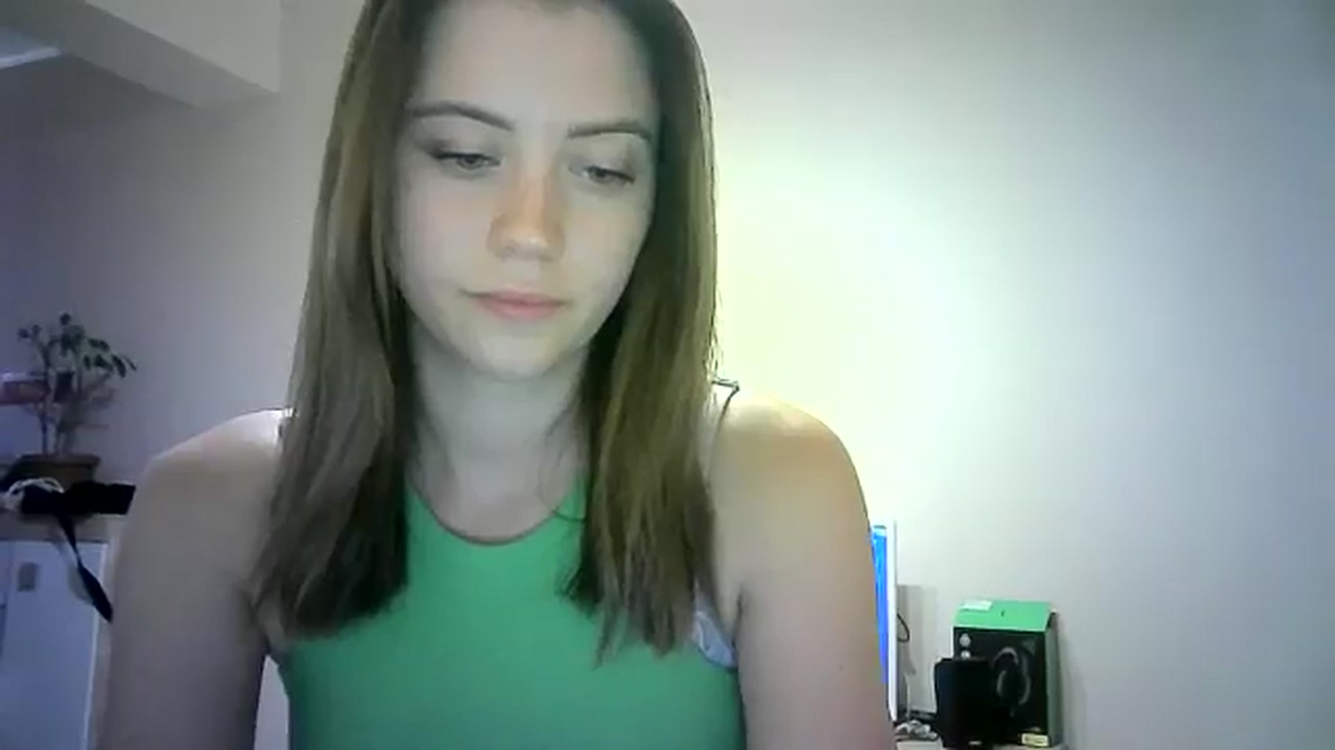 Gallery image thumbnail from Sulfate0's myfreecams stream on, 06/20/2024, 11:38 image 7 of 20