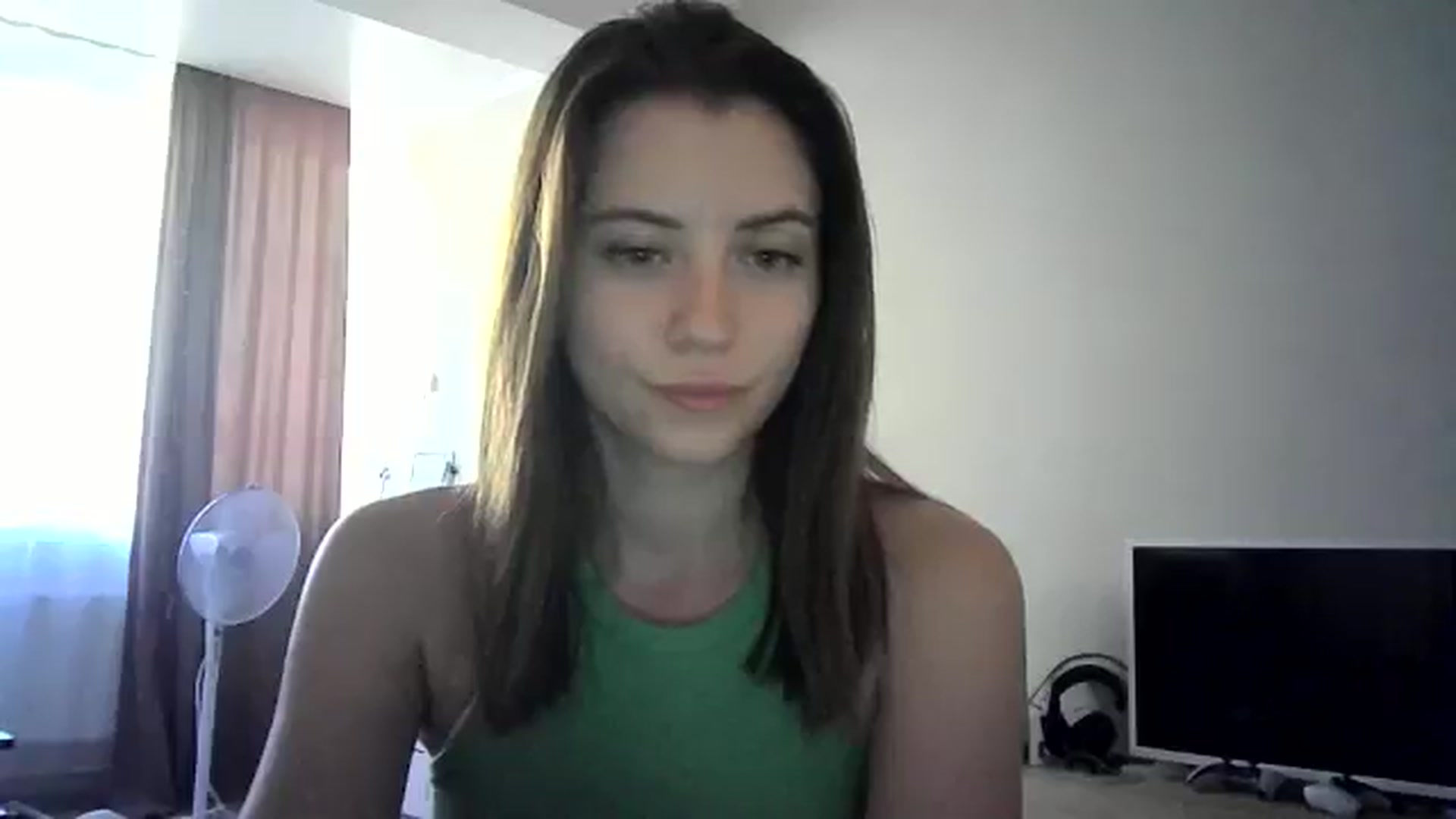 Gallery image thumbnail from Sulfate0's myfreecams stream on, 06/20/2024, 13:24 image 14 of 20
