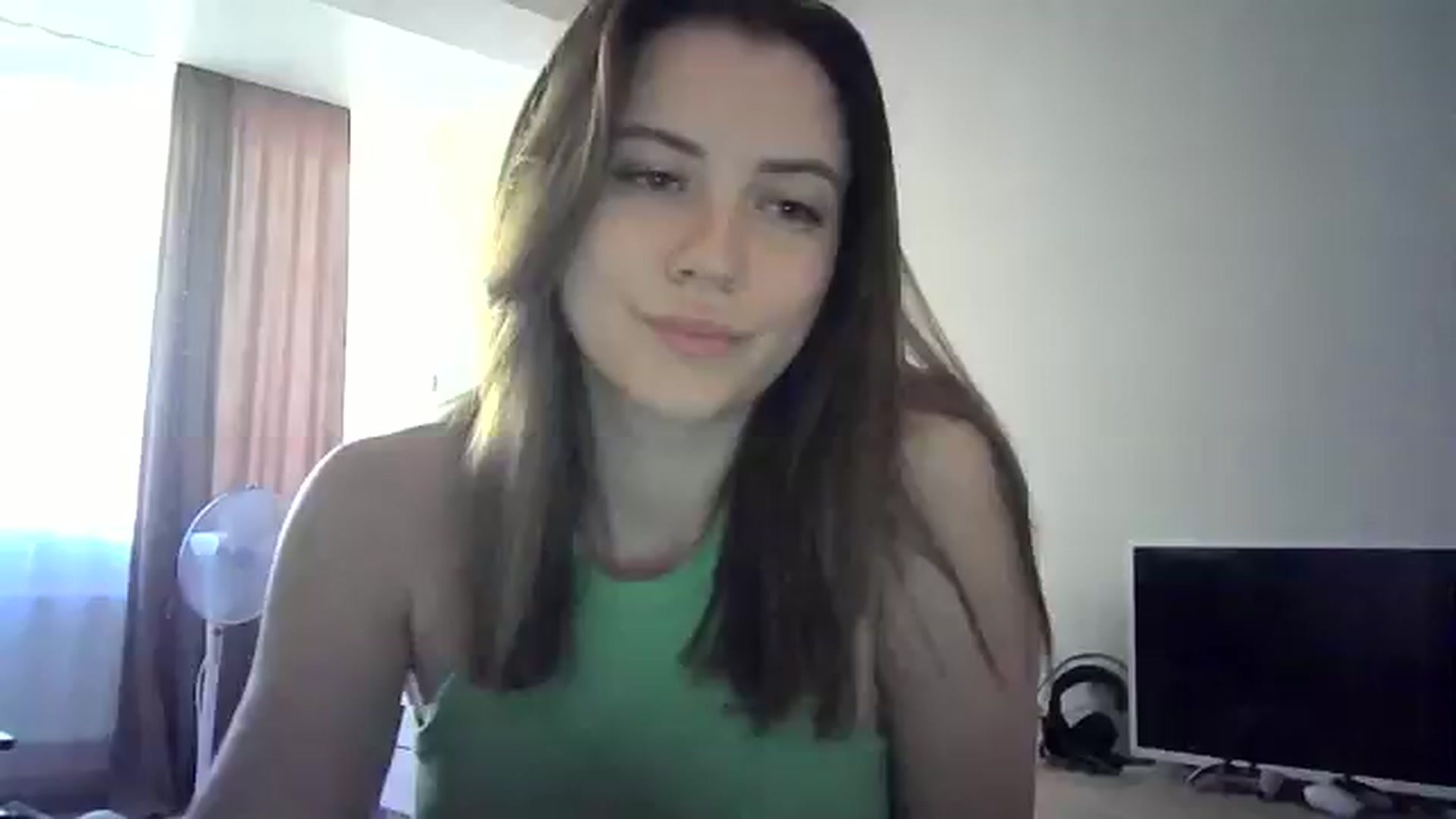 Gallery image thumbnail from Sulfate0's myfreecams stream on, 06/20/2024, 13:24 image 19 of 20