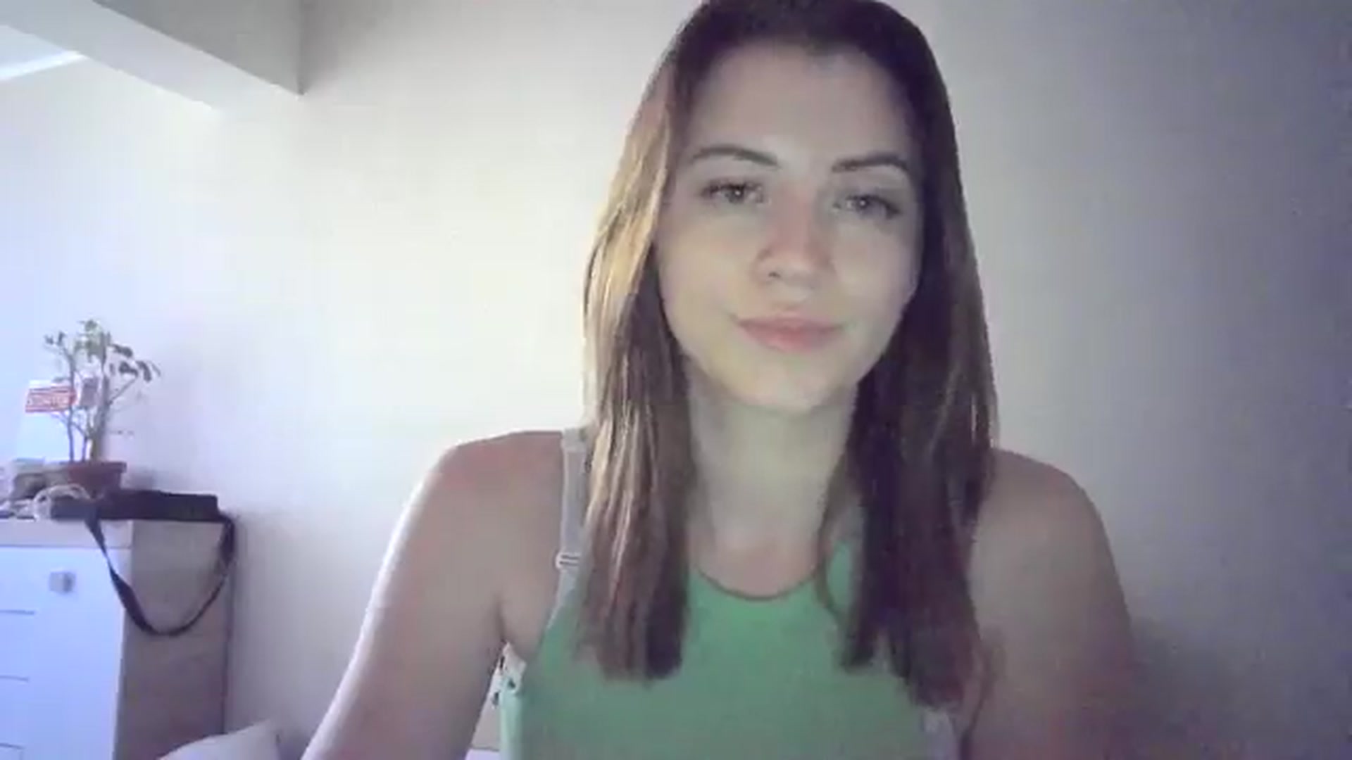 Gallery image thumbnail from Sulfate0's myfreecams stream on, 06/20/2024, 14:44 image 13 of 20