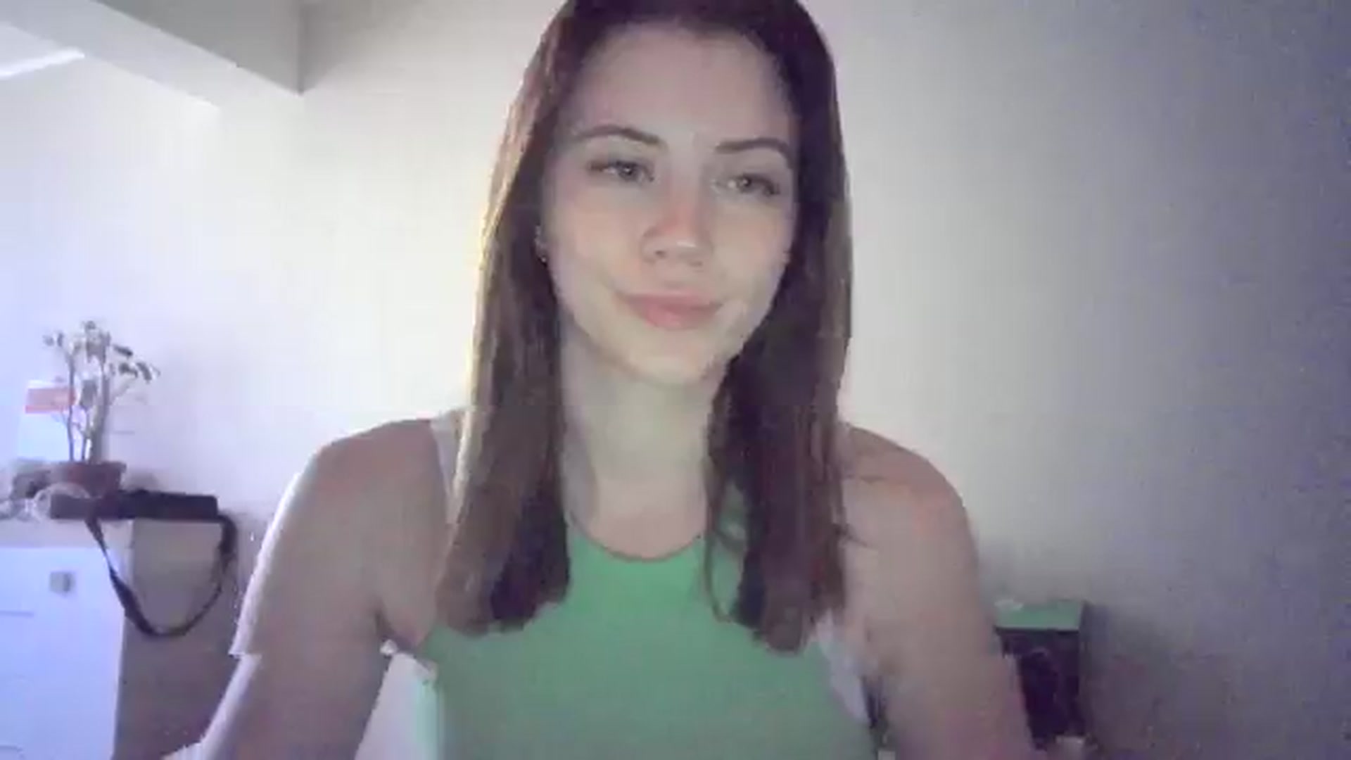 Gallery image thumbnail from Sulfate0's myfreecams stream on, 06/20/2024, 14:44 image 11 of 20