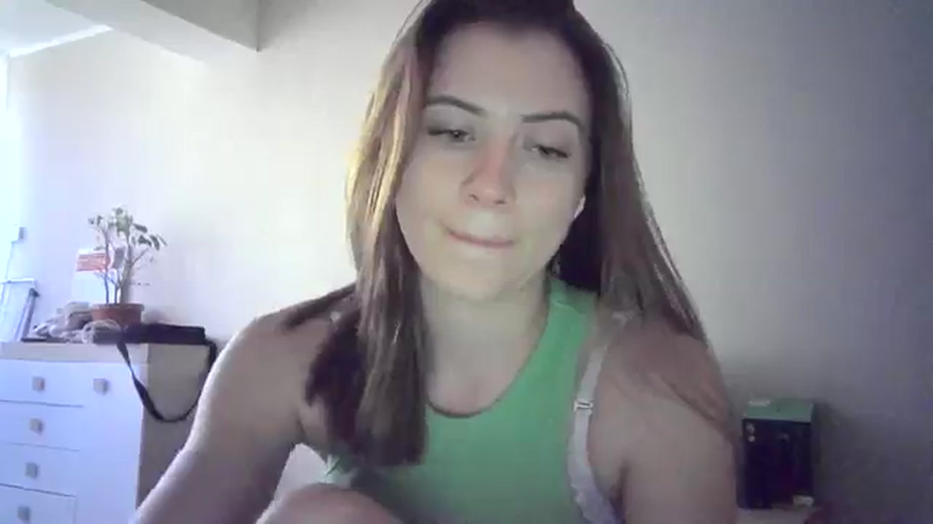 Gallery image thumbnail from Sulfate0's myfreecams stream on, 06/20/2024, 14:44 image 2 of 20